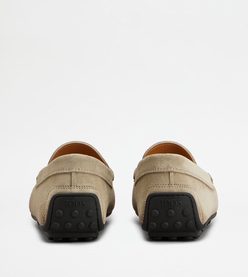 Tod's CITY GOMMINO DRIVING SHOES IN SUEDE - BEIGE outlook