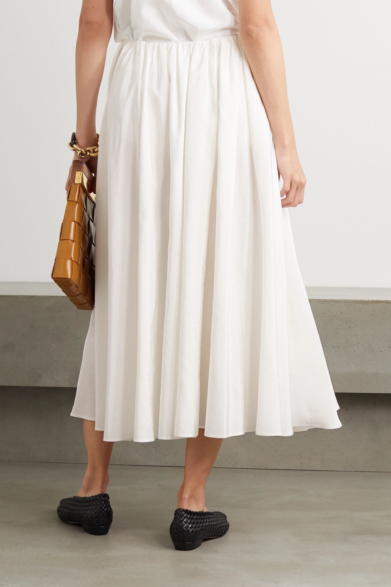 Asymmetric pleated voile midi skirt  - 3