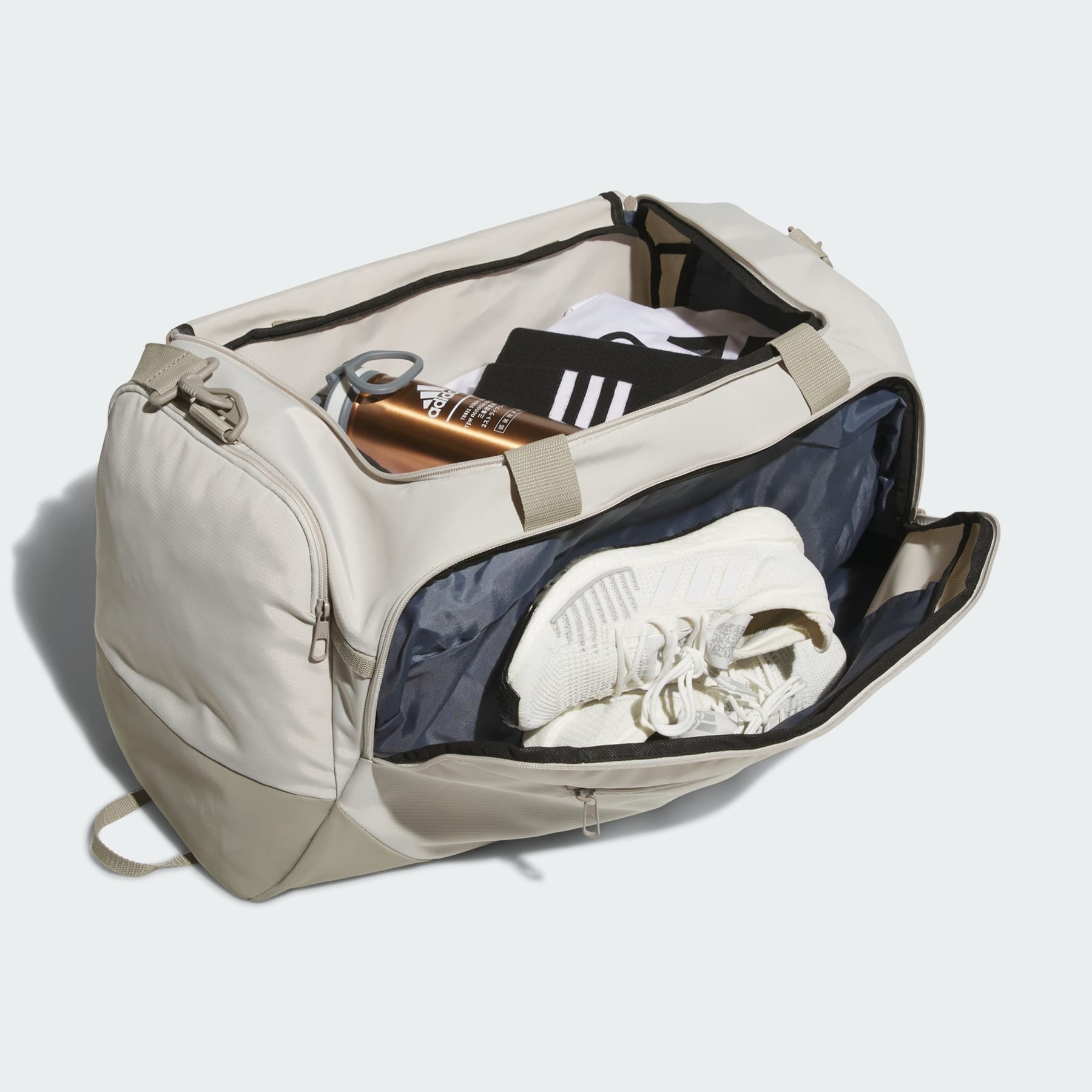 Defender 5 Medium Duffel Bag - 4