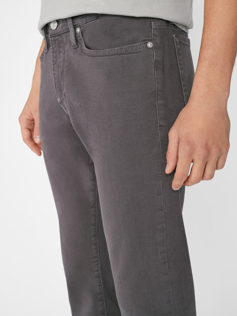 L'Homme Slim Twill in Garage Faded Black 4