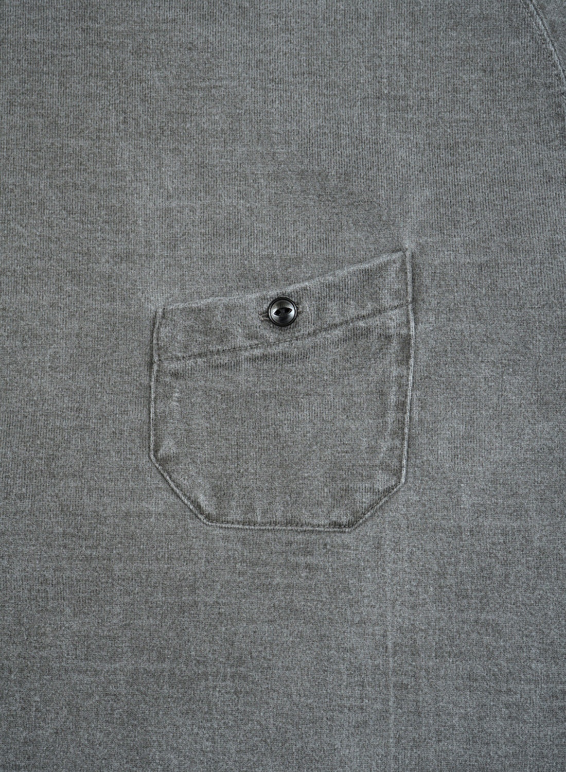 9.5oz Basic T-Shirt Pigment in Charcoal - 4