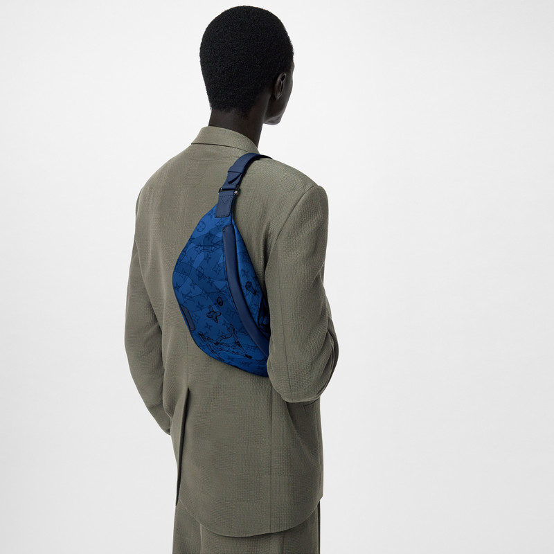 Louis Vuitton Discovery Bumbag outlook