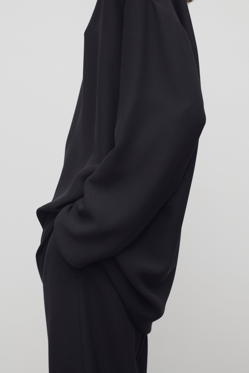 Bastira Top in Silk 4