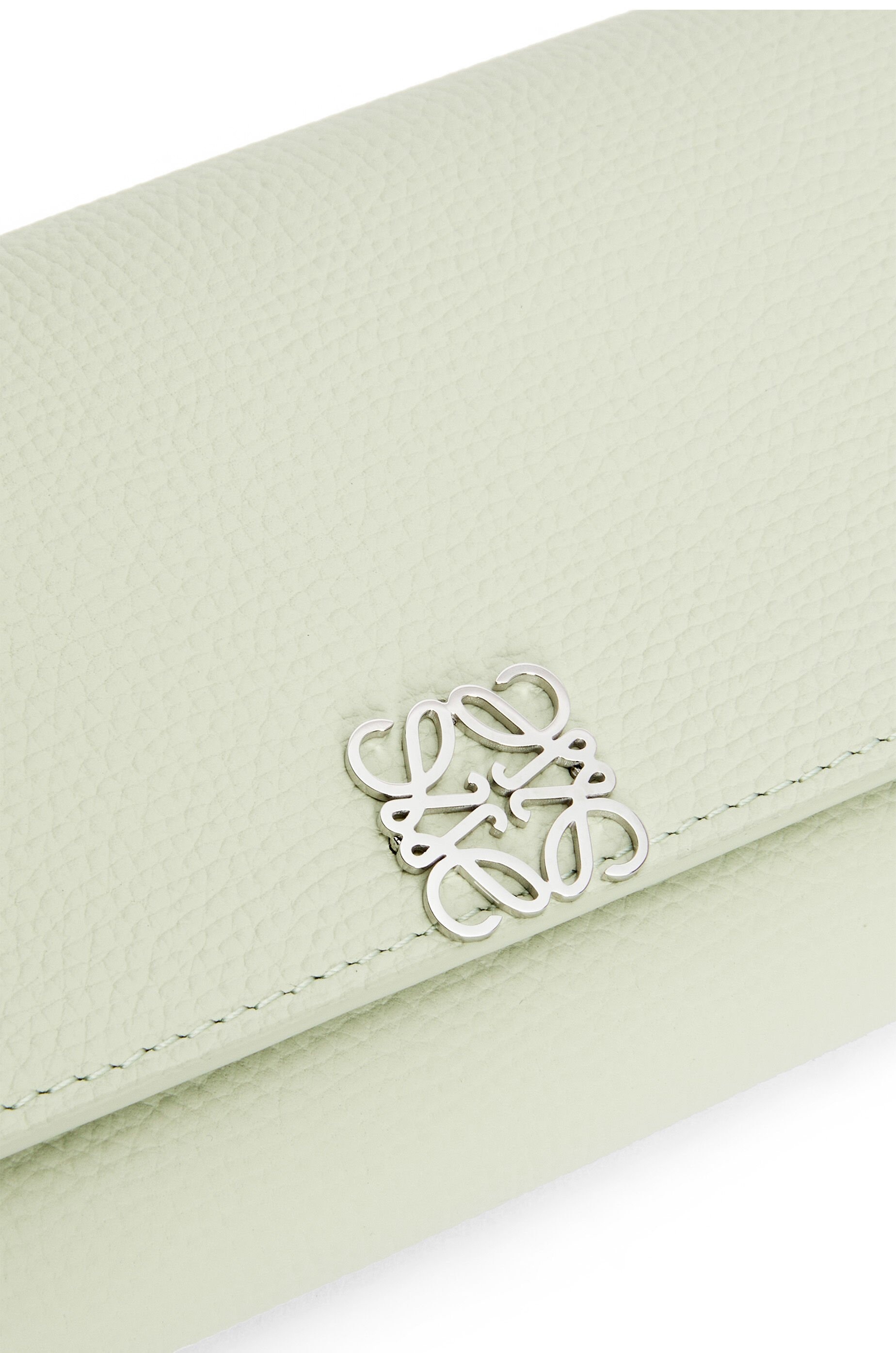 Anagram continental wallet in pebble grain calfskin - 5