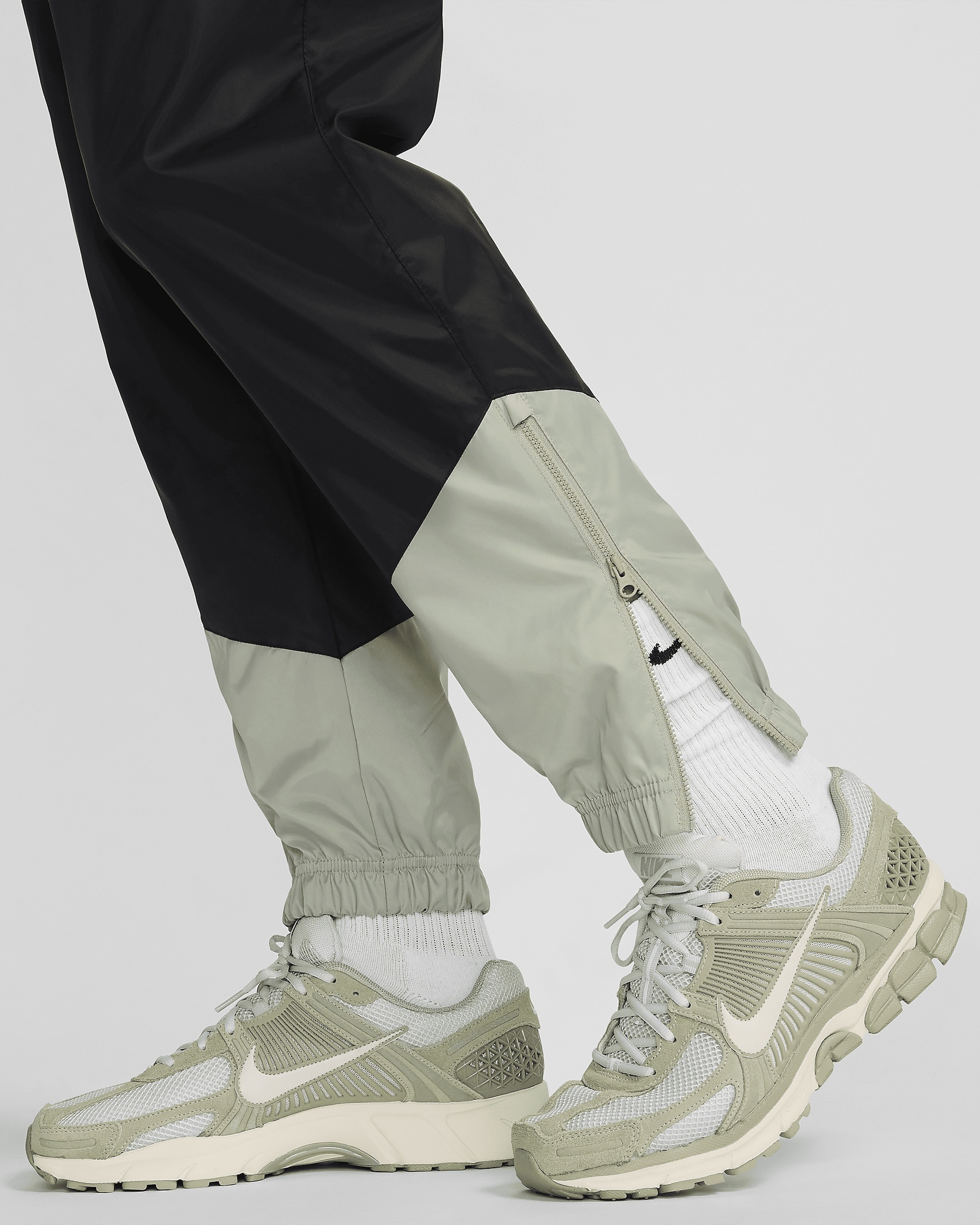 Nike Windrunner Men's Woven Lined Pants - 6