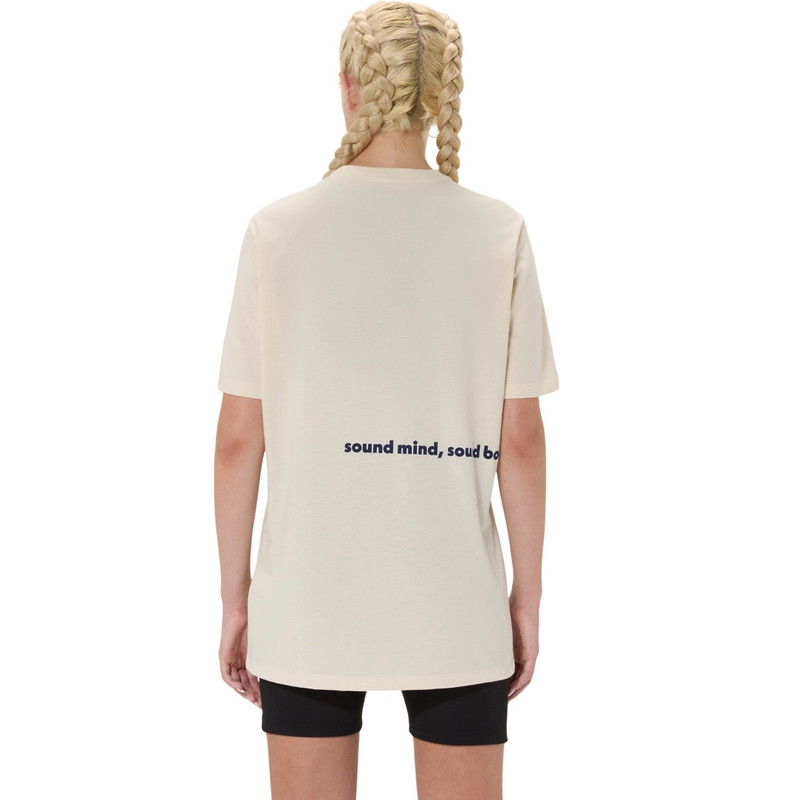 Asics UNISEX ASICS RUN OUTSIDE CLUB SHORT SLEEVE TEE outlook