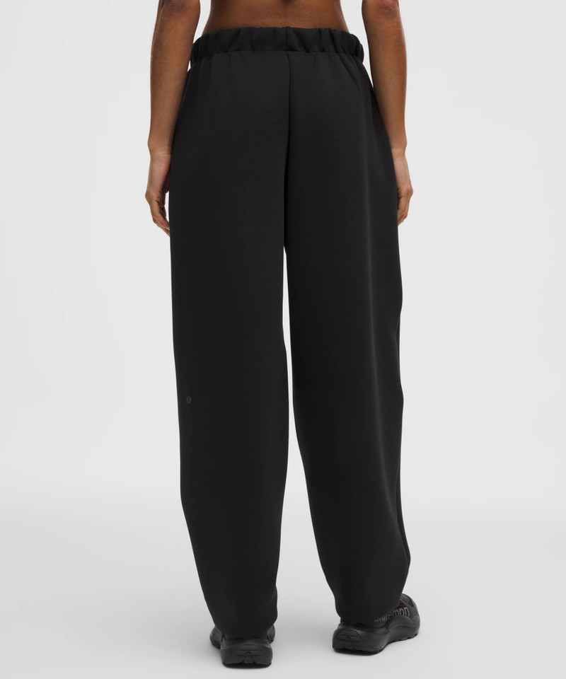 Sleek Spacer Barrel Leg Pant 3