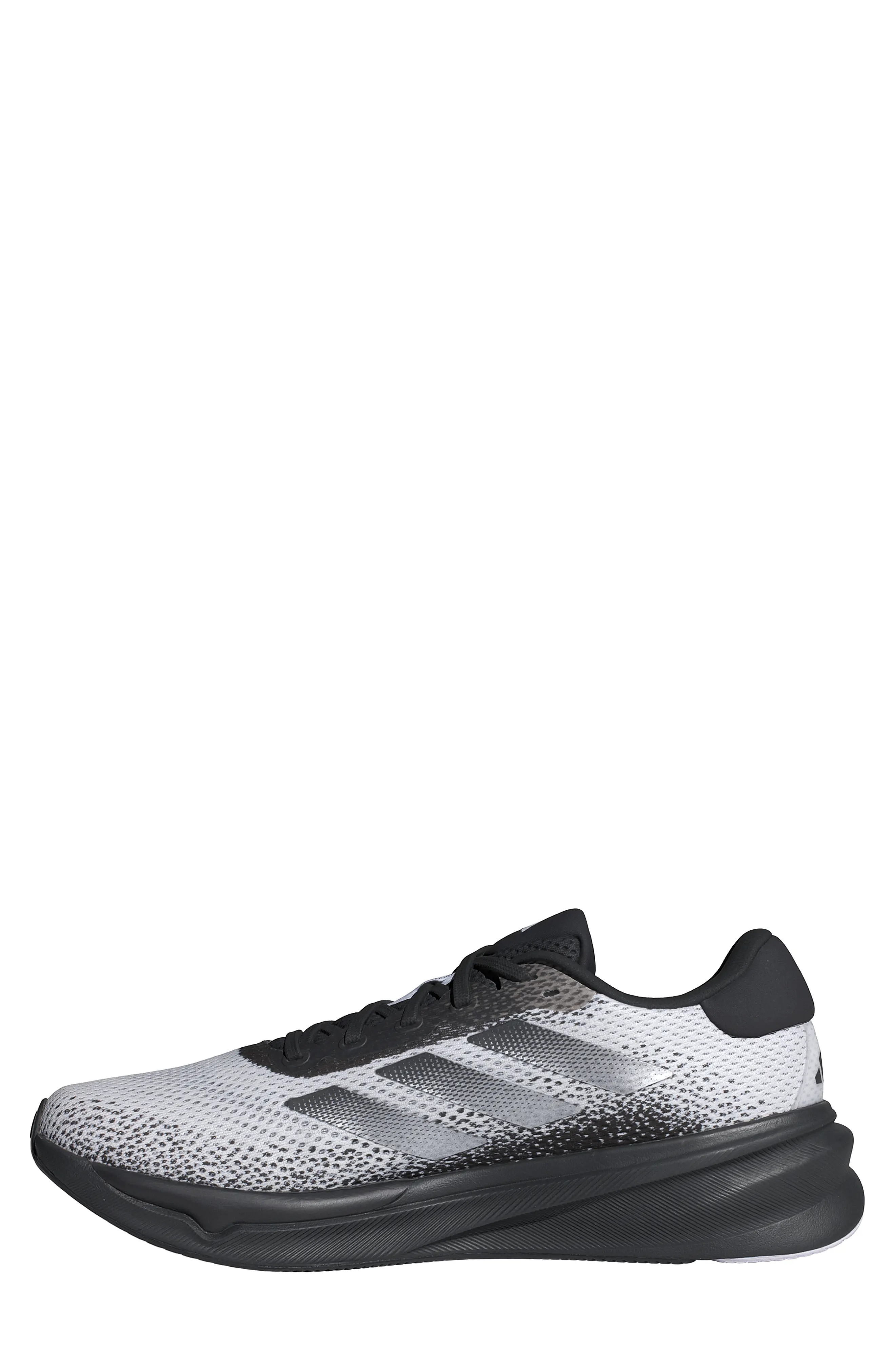 Supernova Stride Running Shoe in Black/White/Black - 6