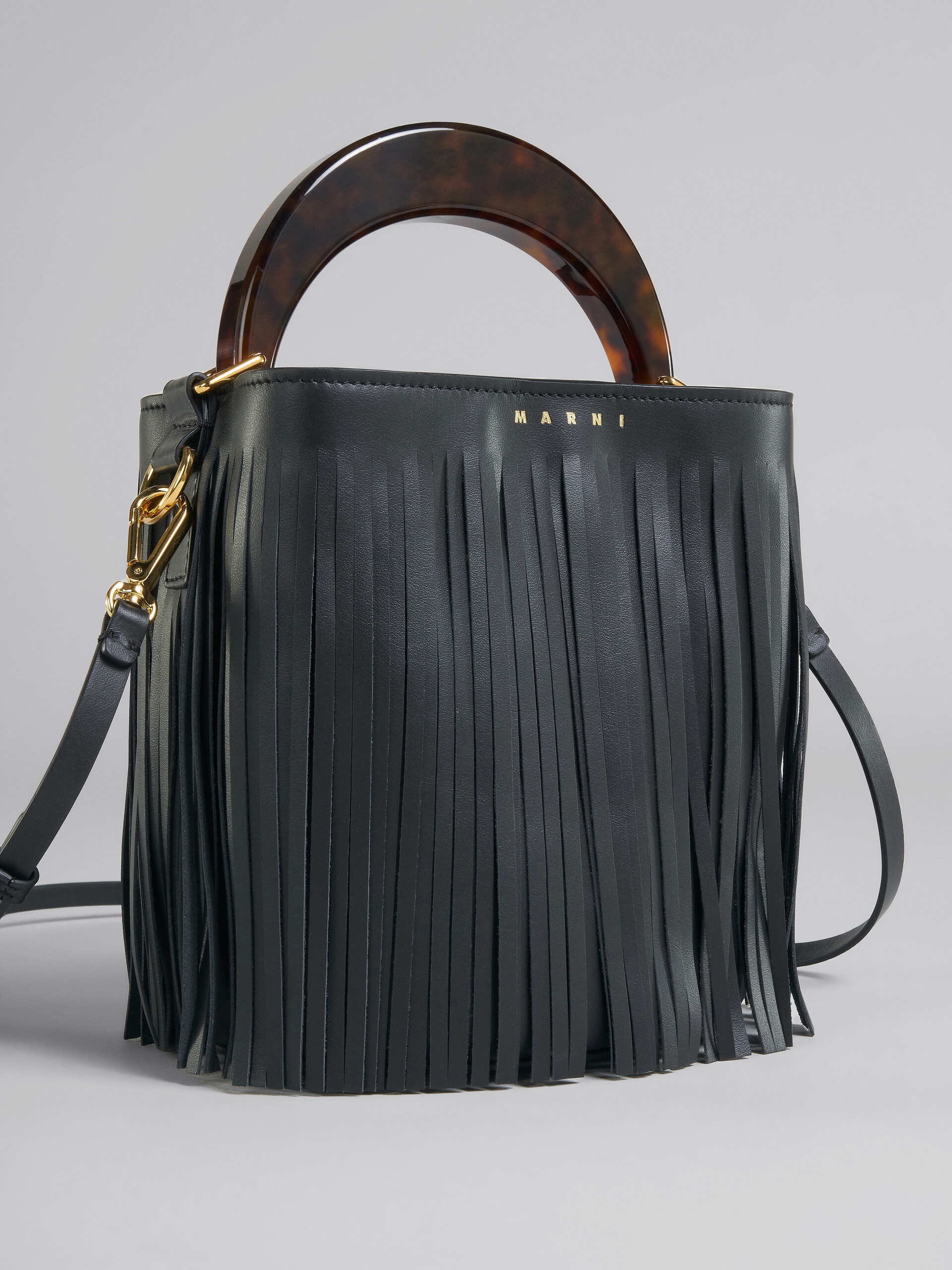 VENICE SMALL BUCKET IN BLACK LEATHER WITH FRINGES - 5