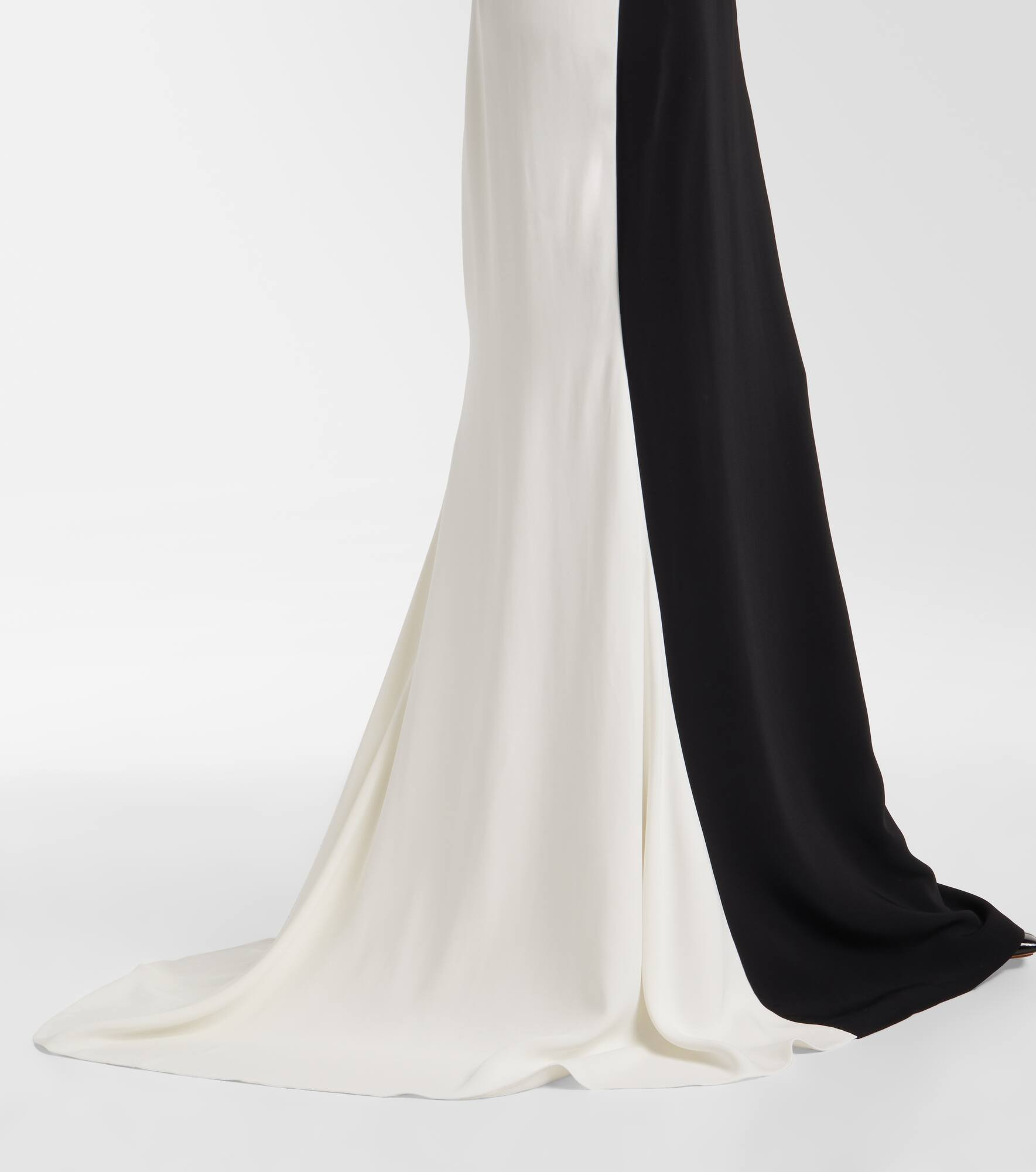 Miracle paneled gown - 5