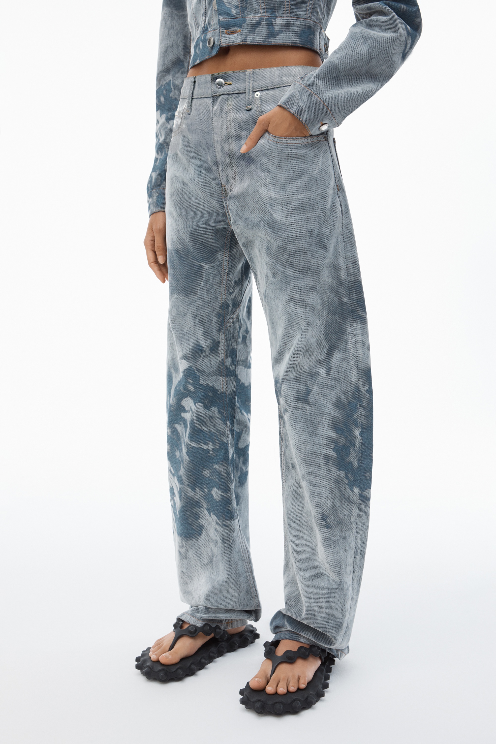 Low-Rise Flocked Jeans with Lasered Cloud Print - 3