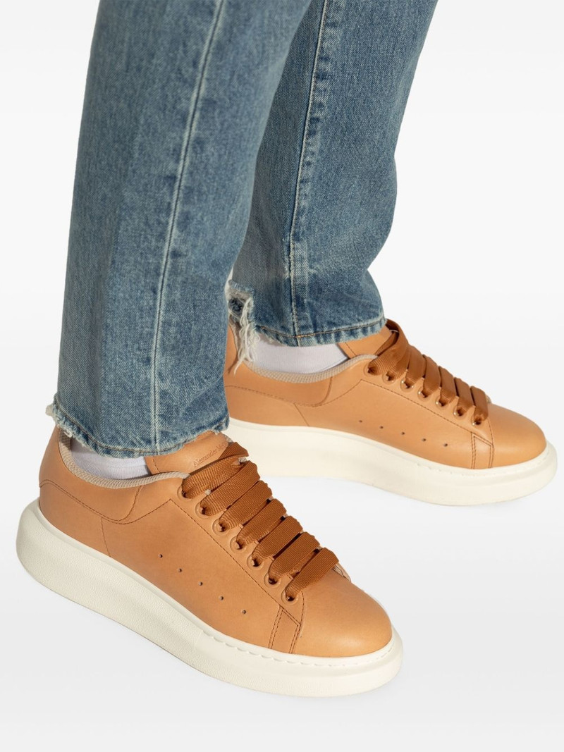 Oversized sneakers 6