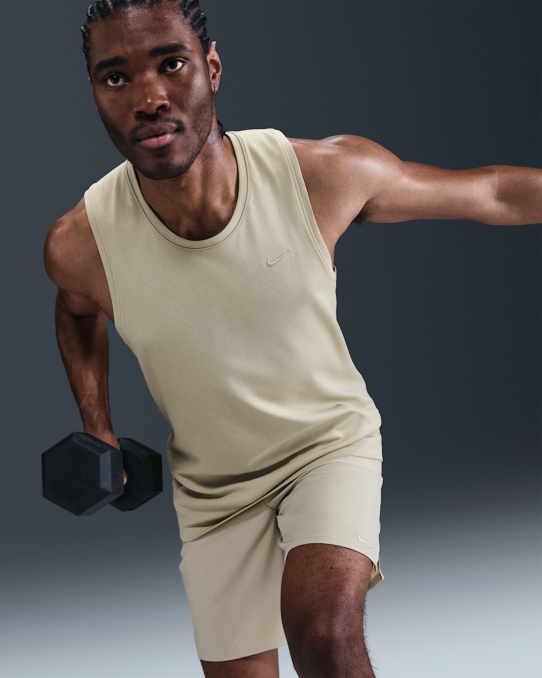 Nike Primary Men's Dri-FIT Versatile Tank - 3