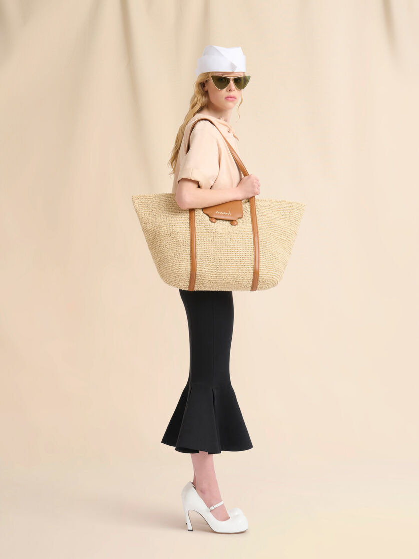 MEDIUM NATURAL RAFFIA-EFFECT TRUNKAROO BEACH BAG - 2