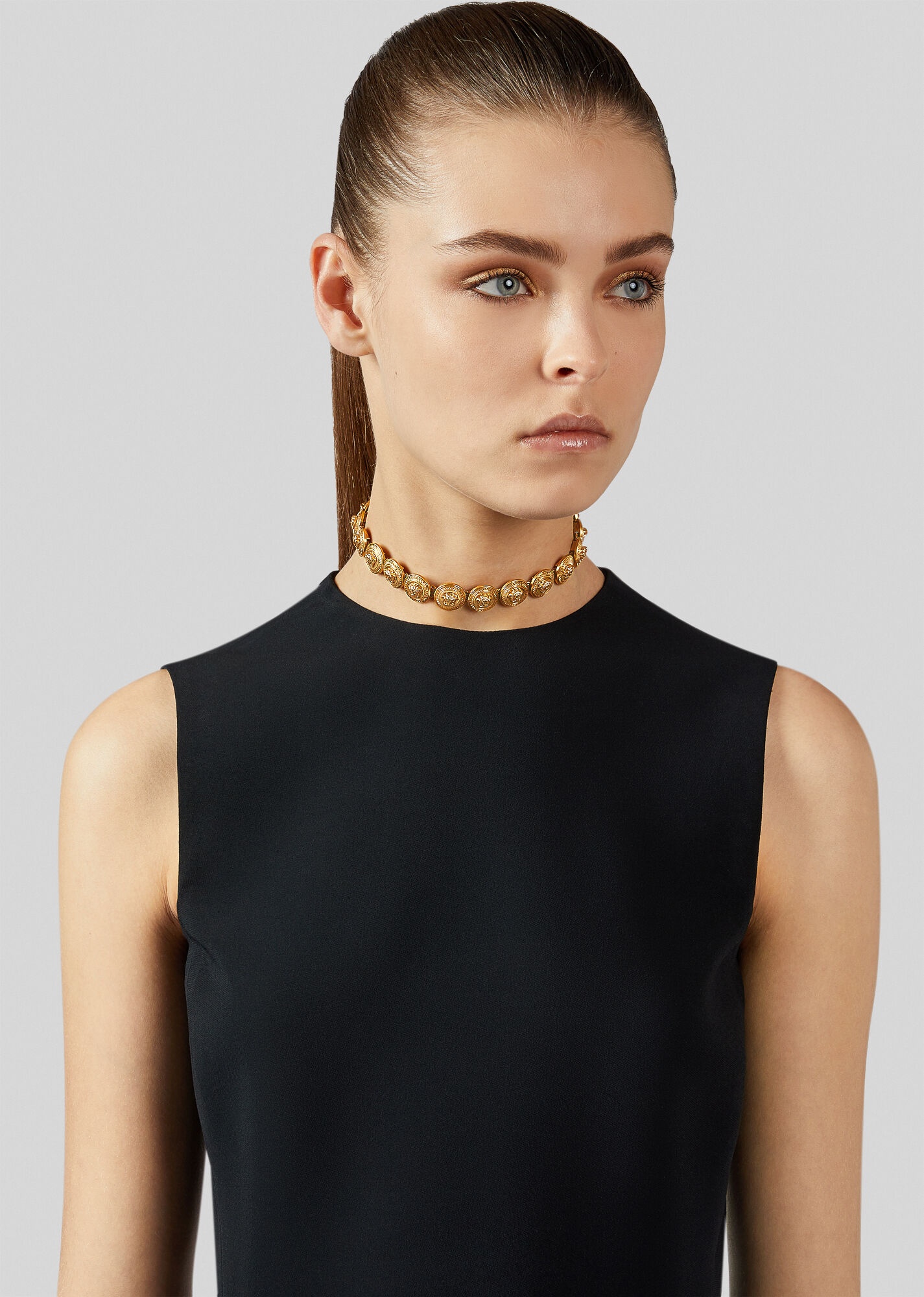 Medusa Medallion Gilded Choker - 2