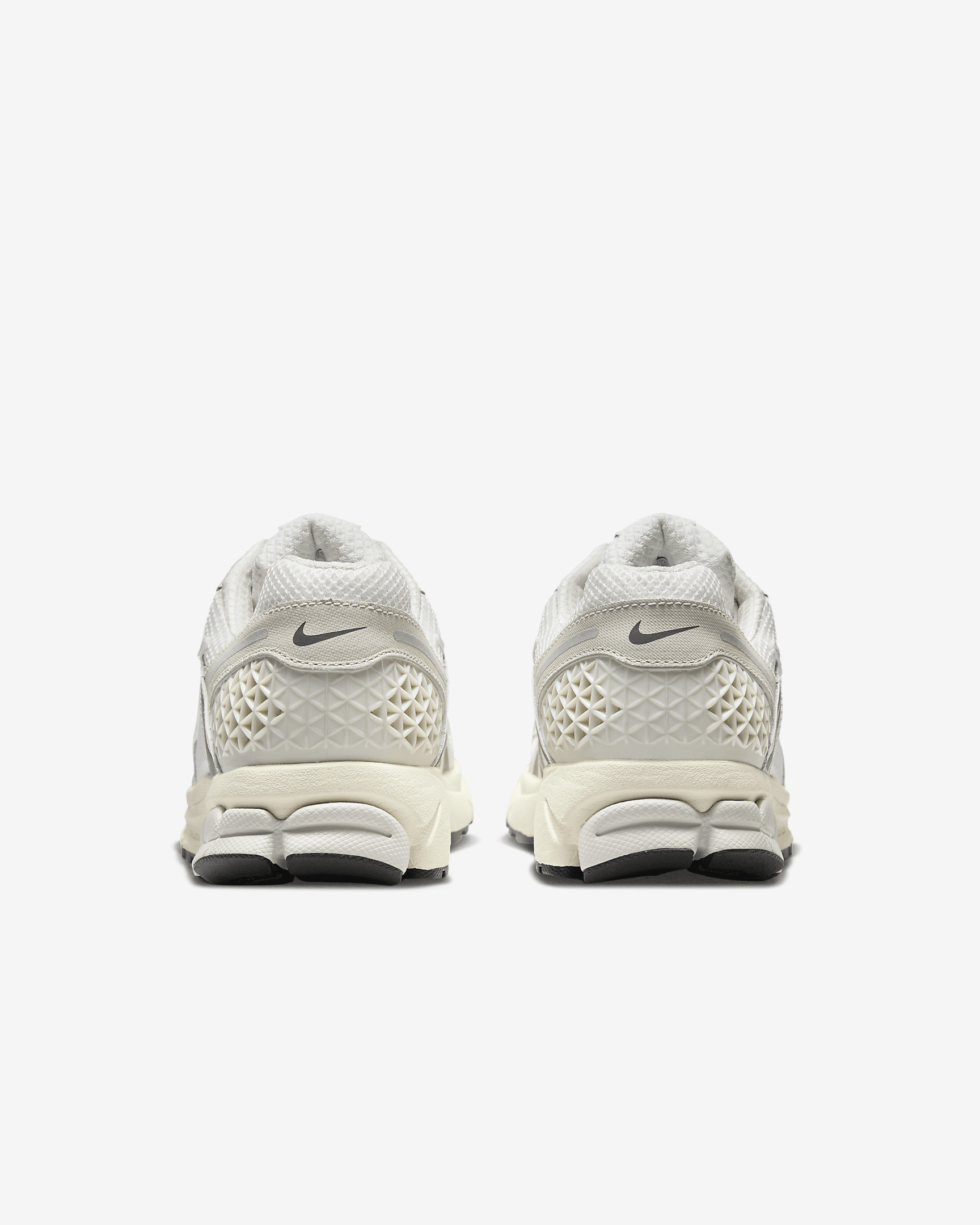 Nike Zoom Vomero 5 SE Men's Shoes - 6