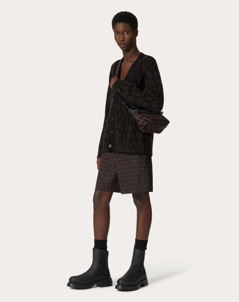 Valentino TOILE ICONOGRAPHE SHOULDER BAG WITH LEATHER DETAILS outlook