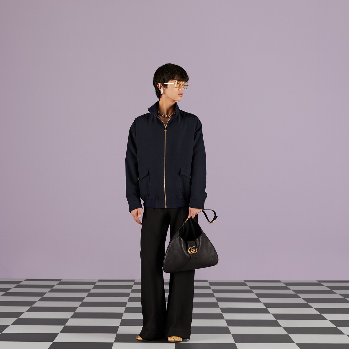 Medium crescent-shaped shoulder bag - 5