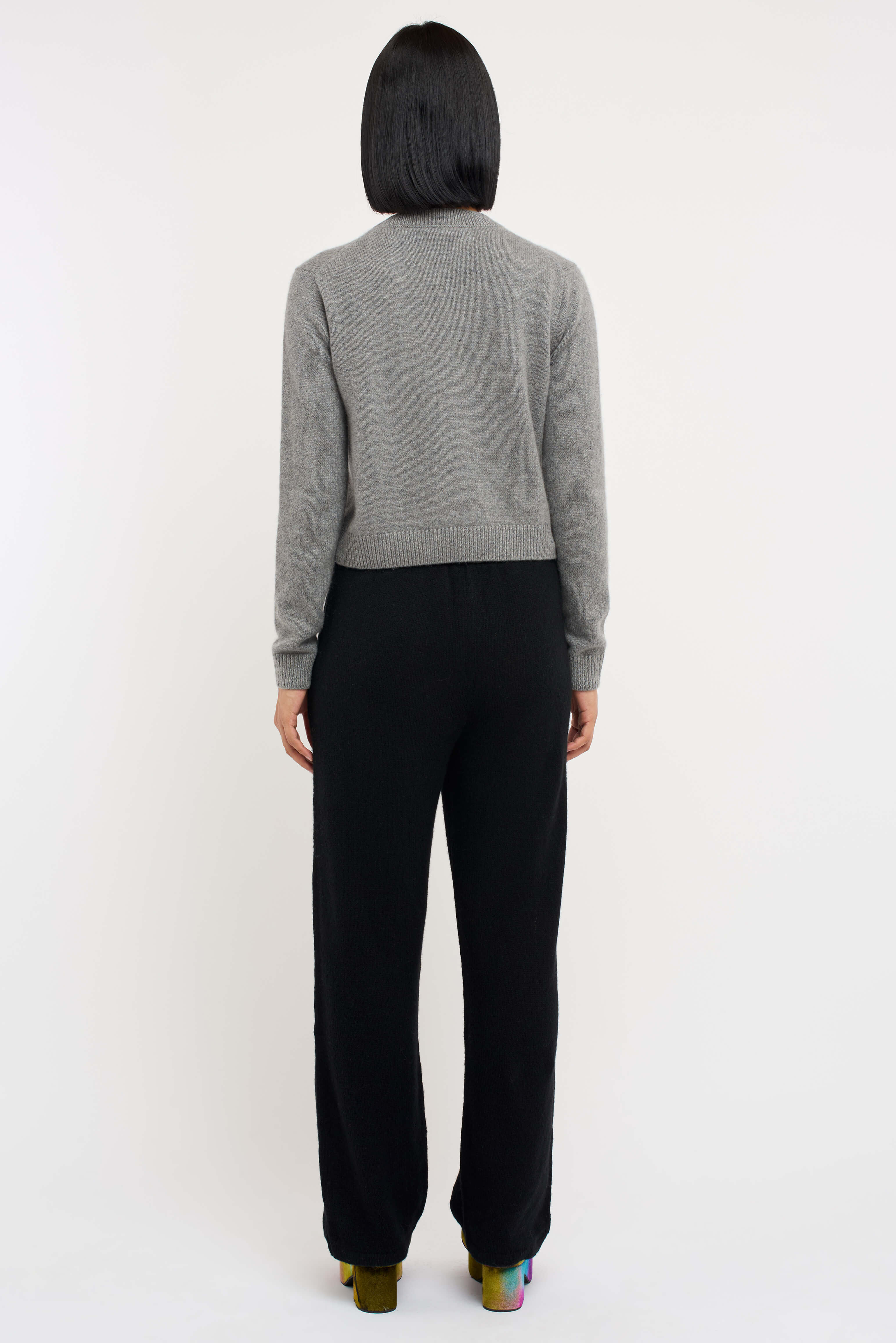 WOMEN'S SIMPLE CREW - 4