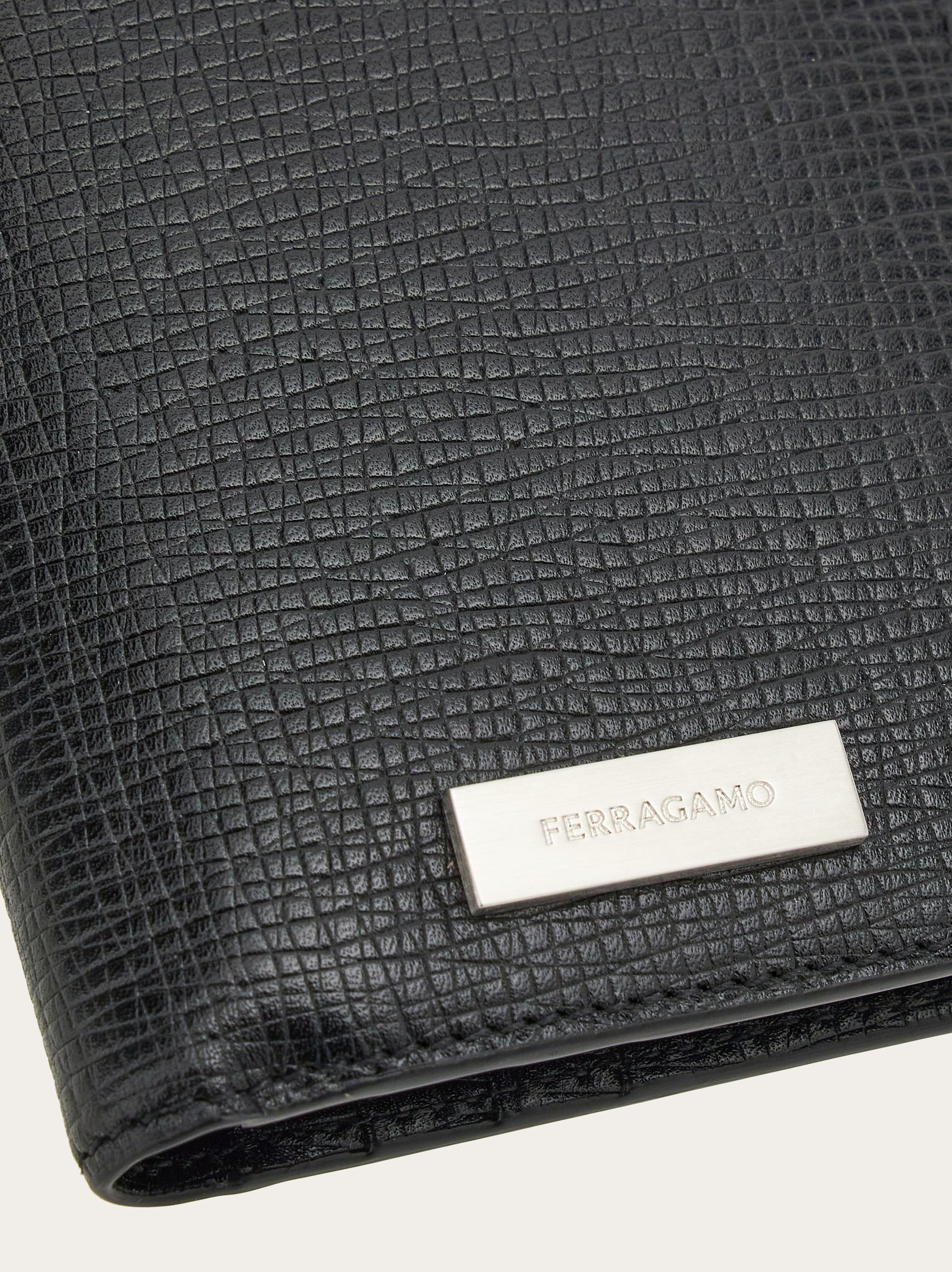 Wallet with custom metal plate - 4