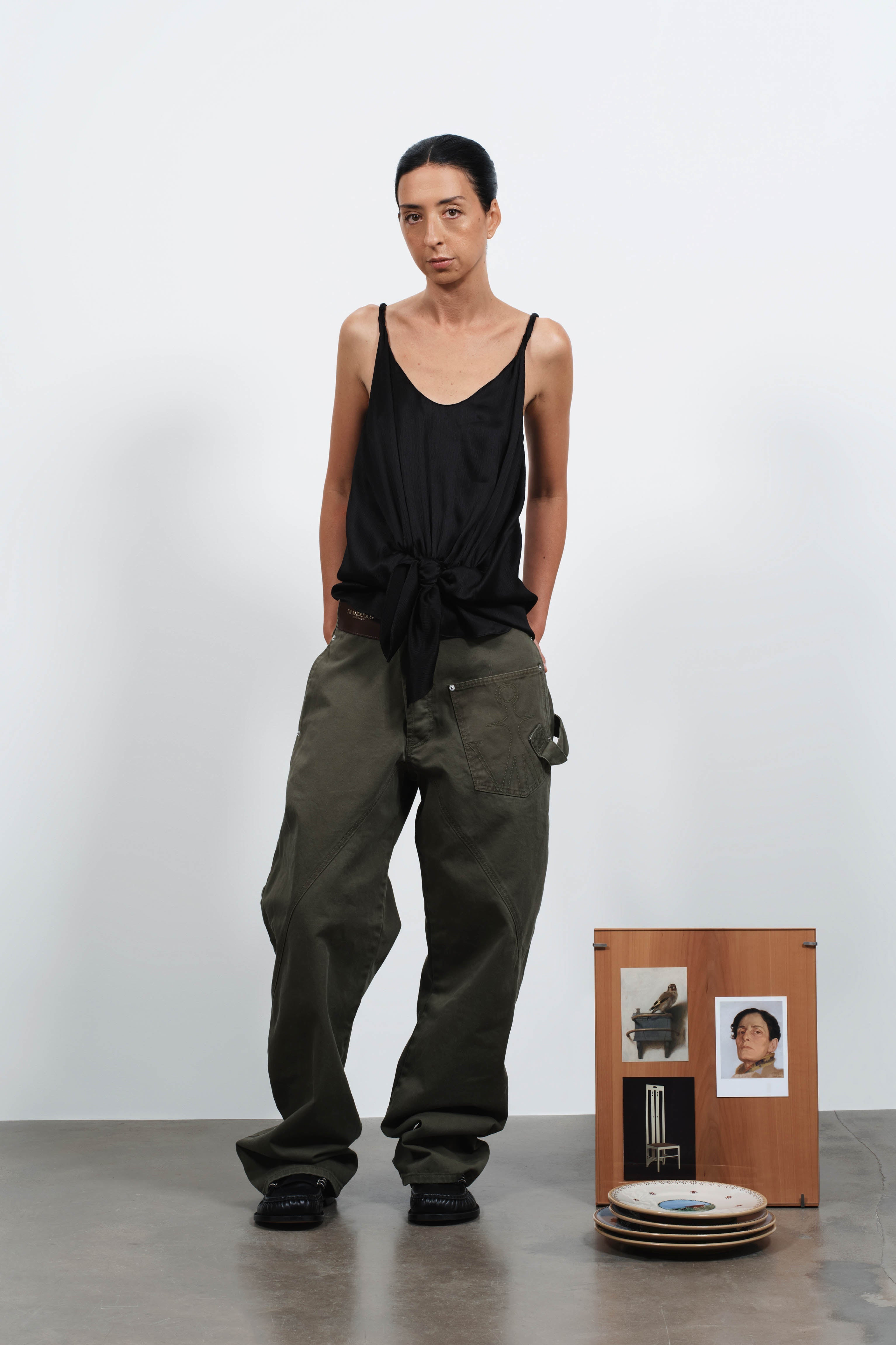 KNOTTED WAIST CAMI TOP IN BLACK - 4