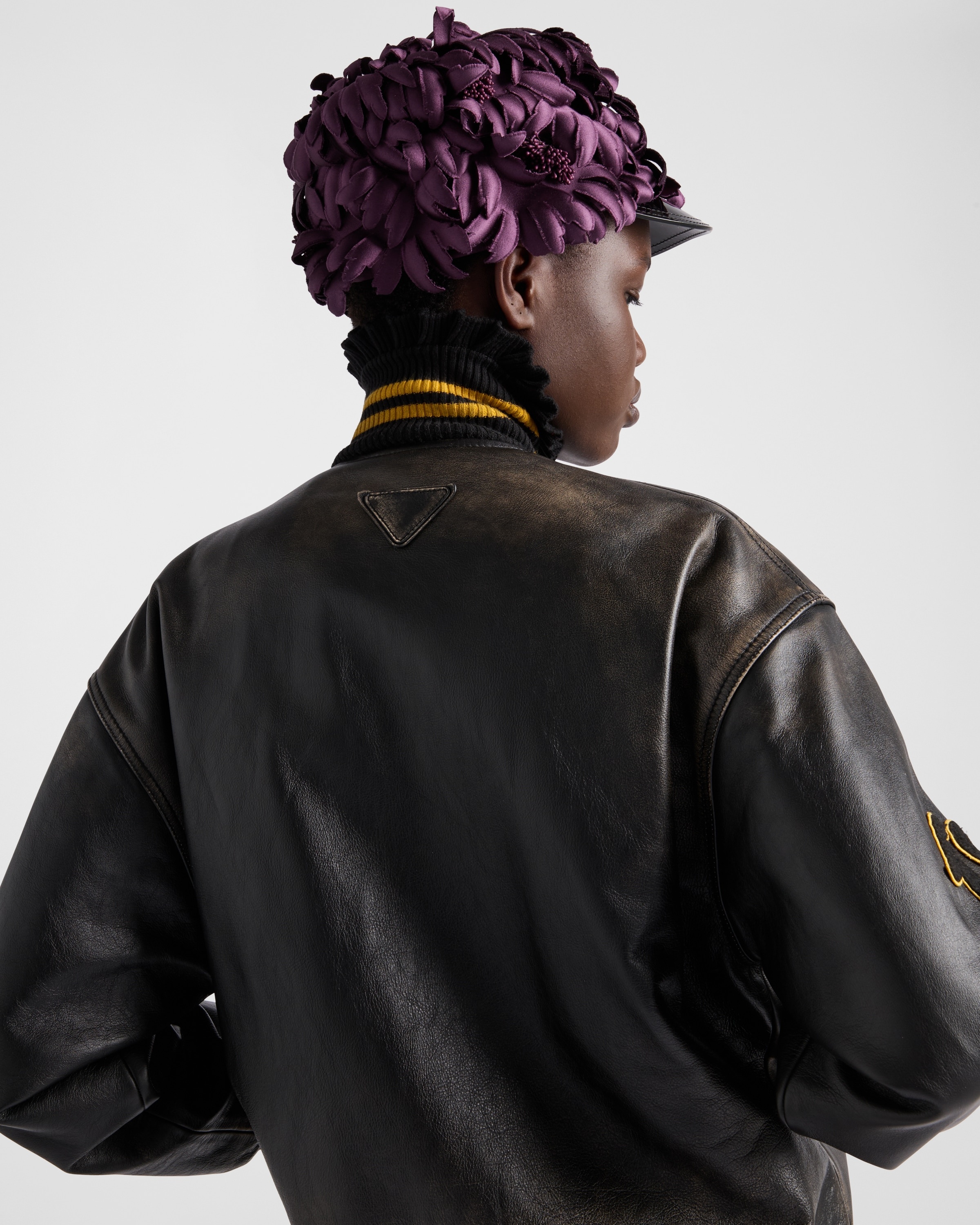 レザージャケット・コート PRADA LEATHER BOMBER WITH PATCH Prada Leather bomber jacket with patch | REVERSIBLE
