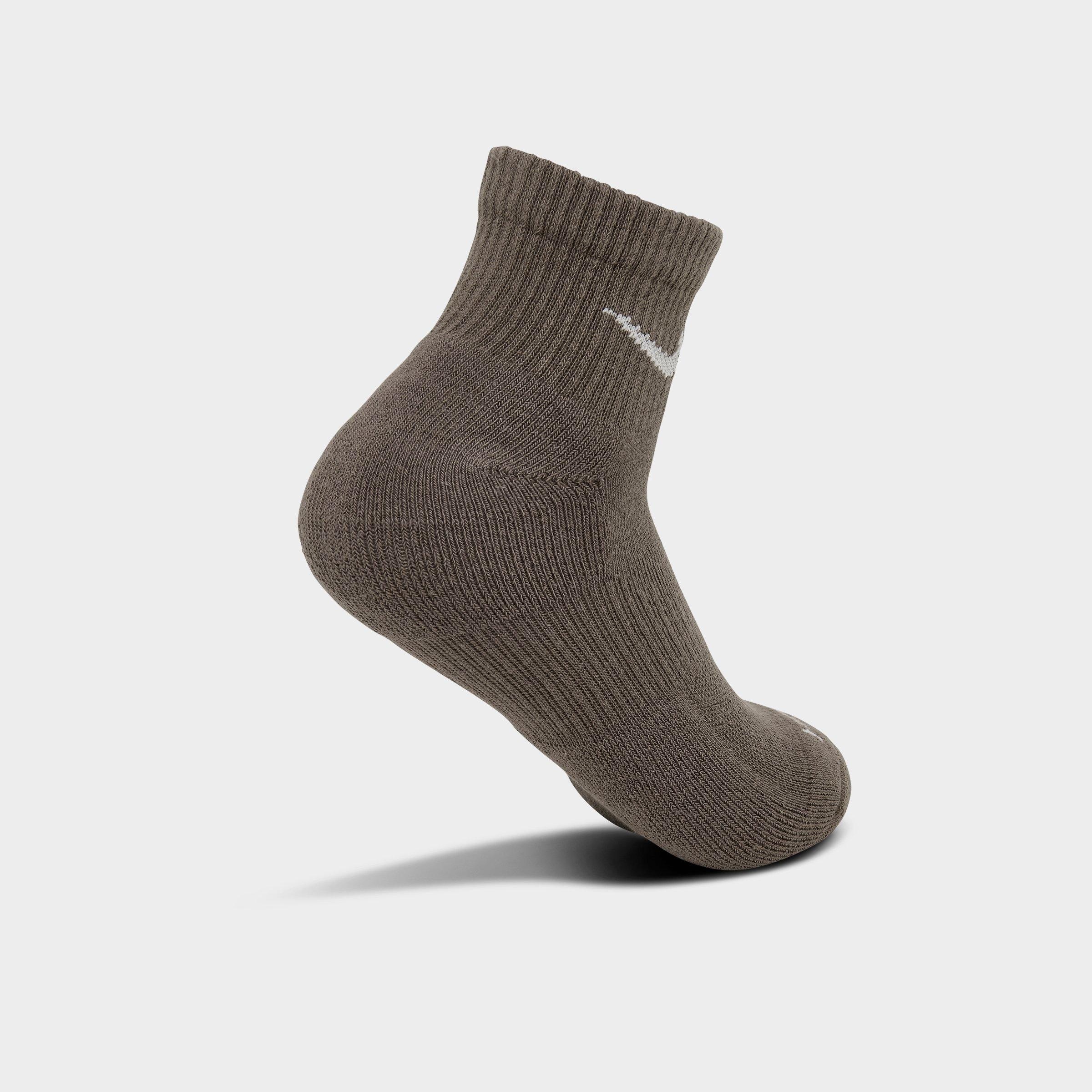 NIKE EVERYDAY PLUS CUSHIONED TRAINING ANKLE SOCKS (3-PACK) - 6