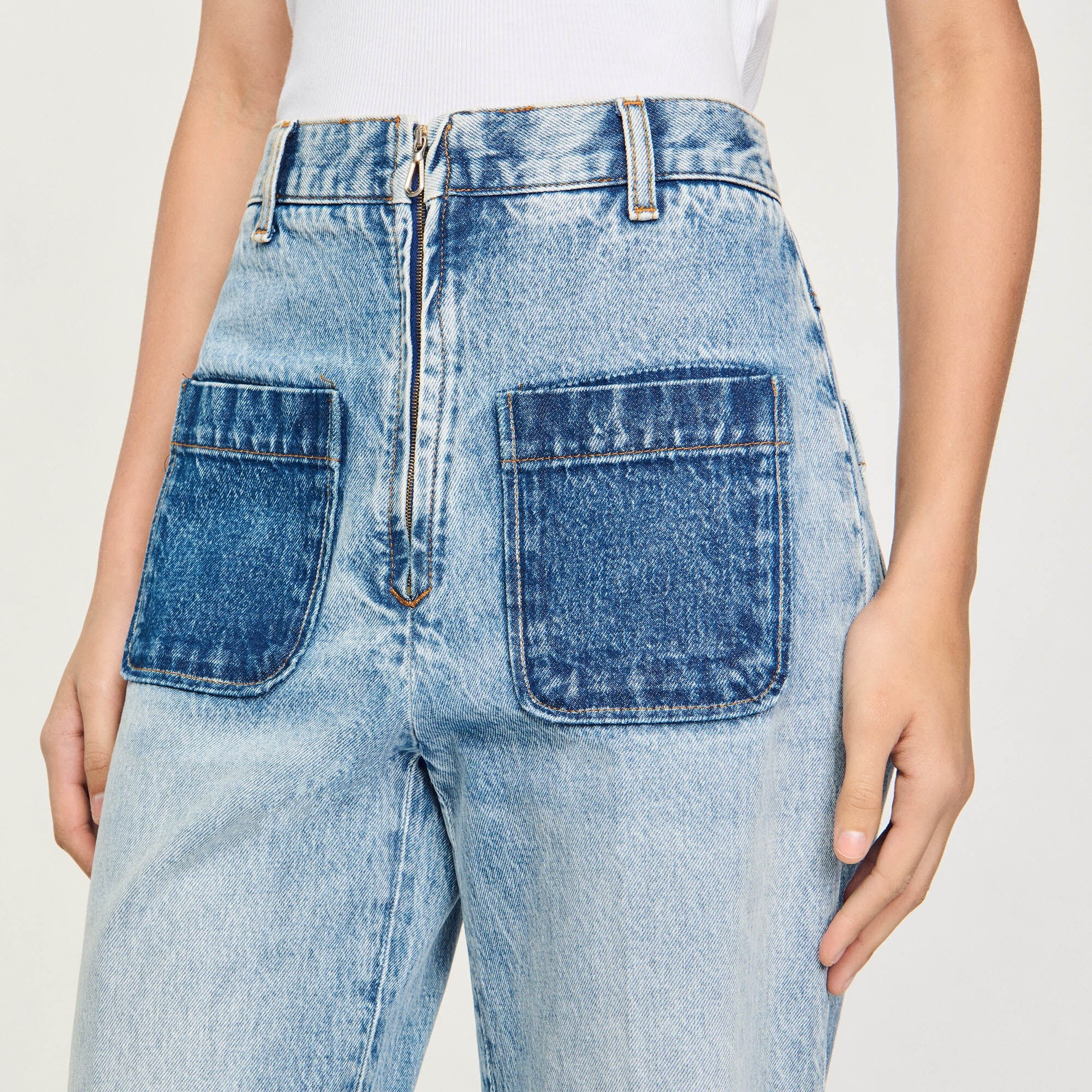 HIGH-RISE JEANS - 4
