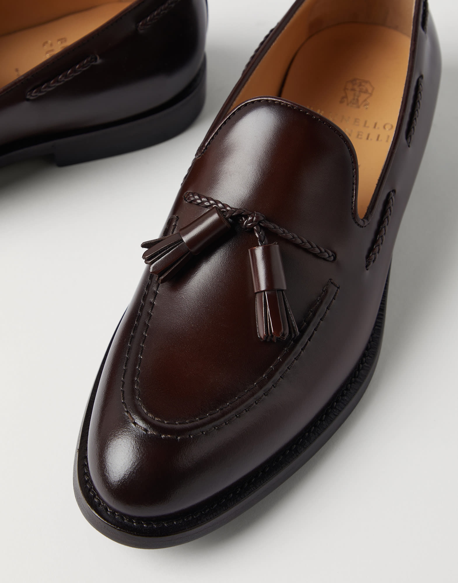 Aged calfskin loafers with tassels - 3