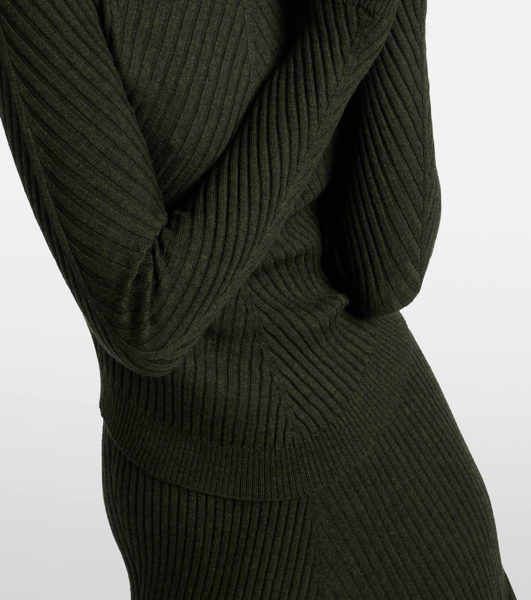 Ribbed-knit wool turtleneck sweater - 4