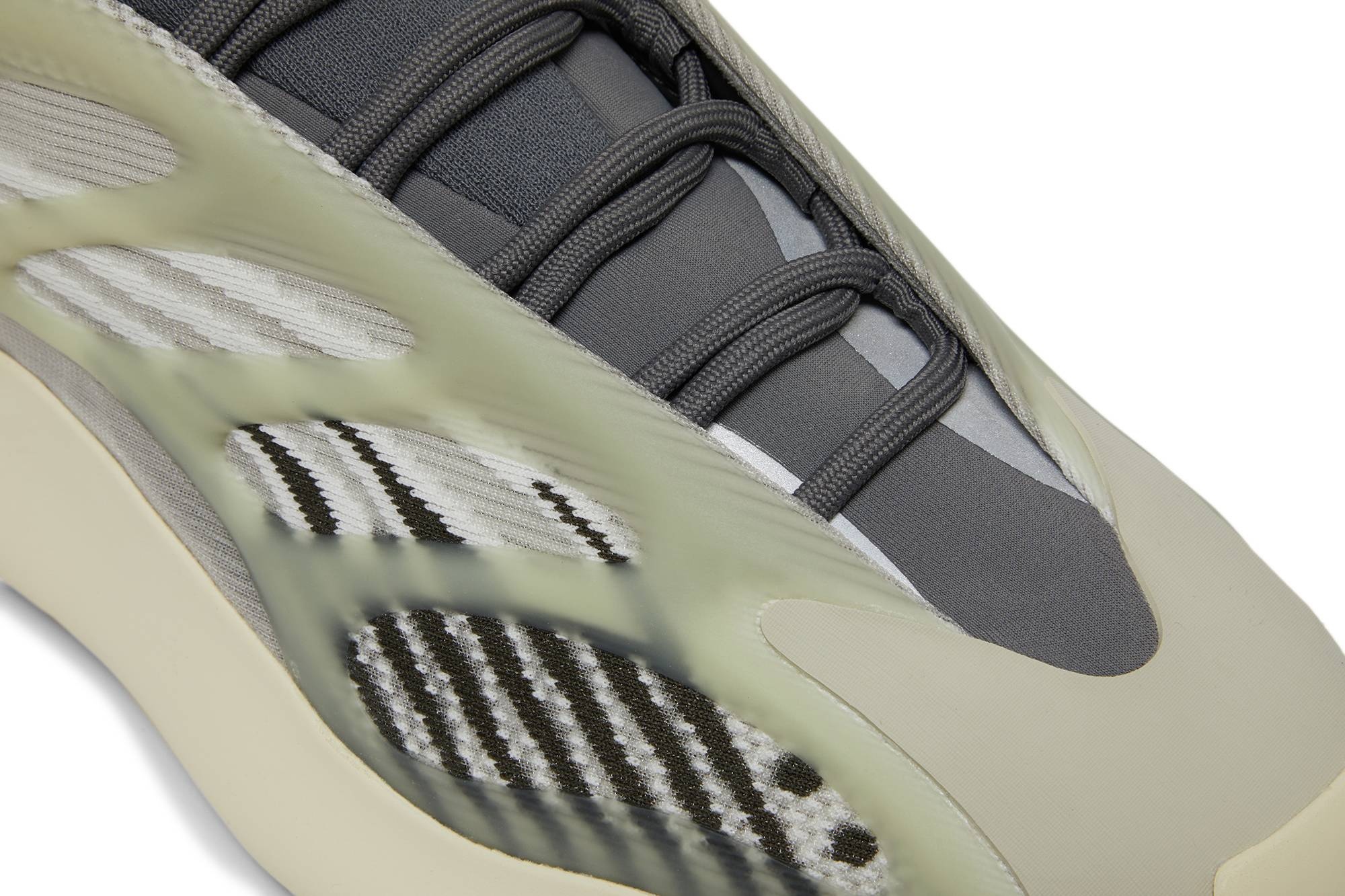 Yeezy 700 V3 'Fade Salt' - 9