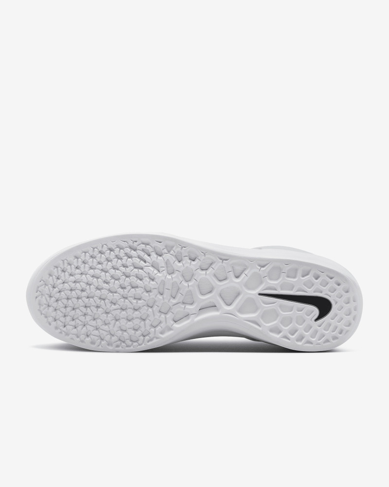 Nike Men's Nike SB Zoom Nyjah 3 Skate Shoes outlook