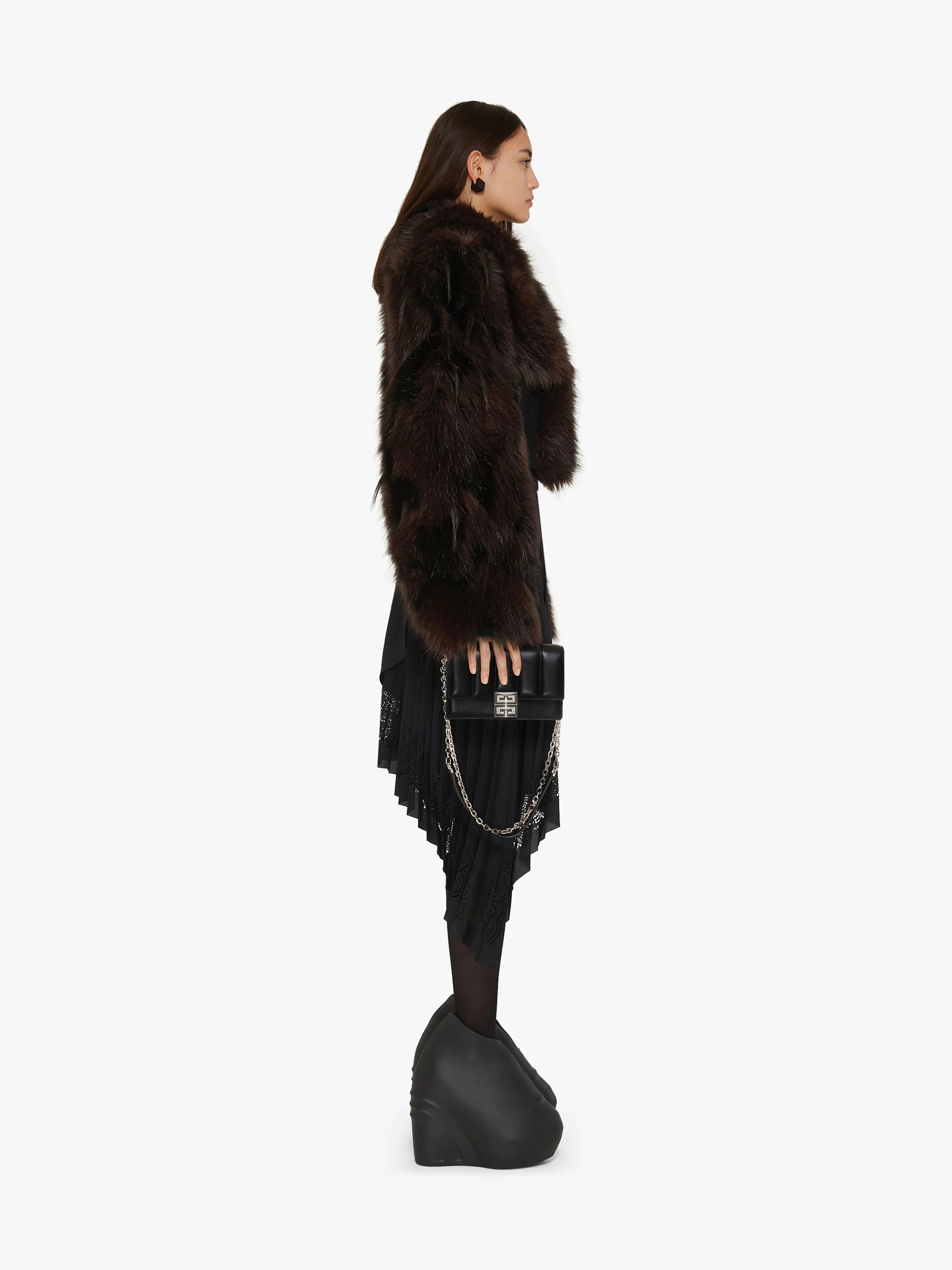 SHORT VEST IN FAUX FUR - 3