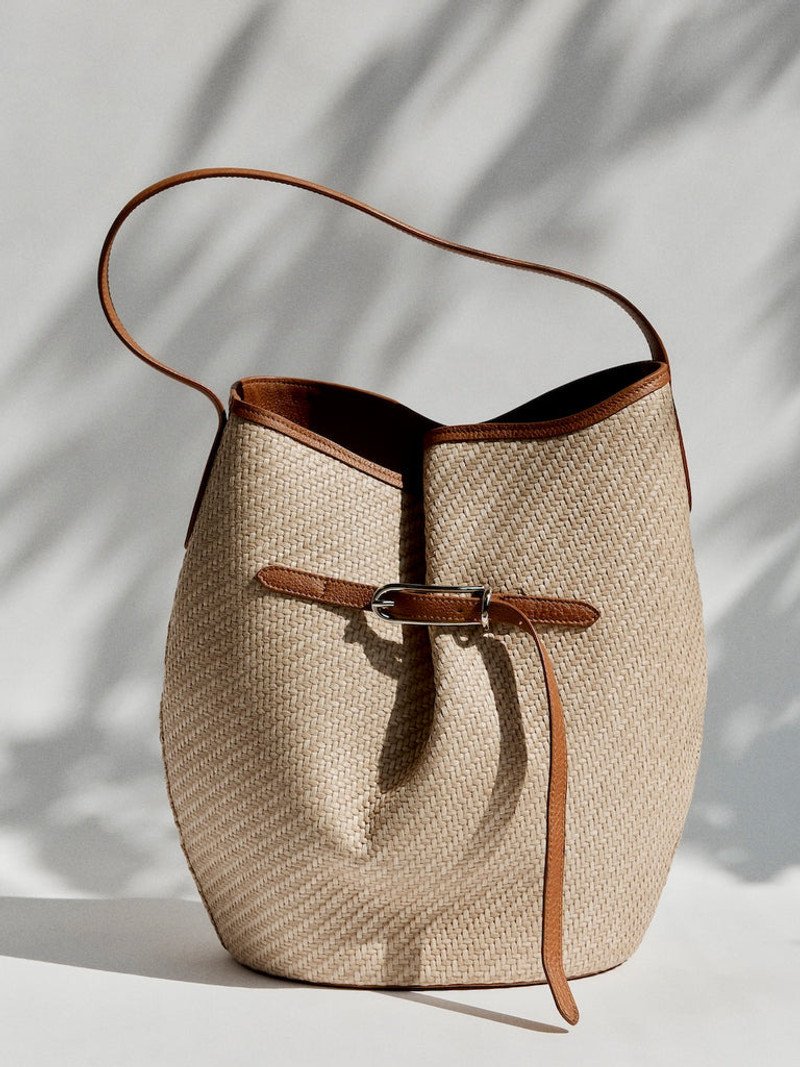 Liffner BELTED BUCKET BAG LARGE BEIGE RAFFIA outlook