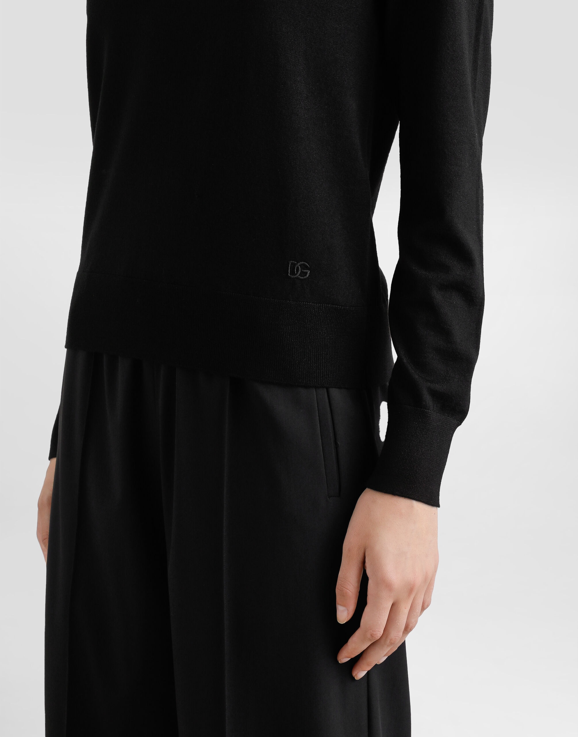 Wool turtle-neck sweater with DG logo embroidery - 4