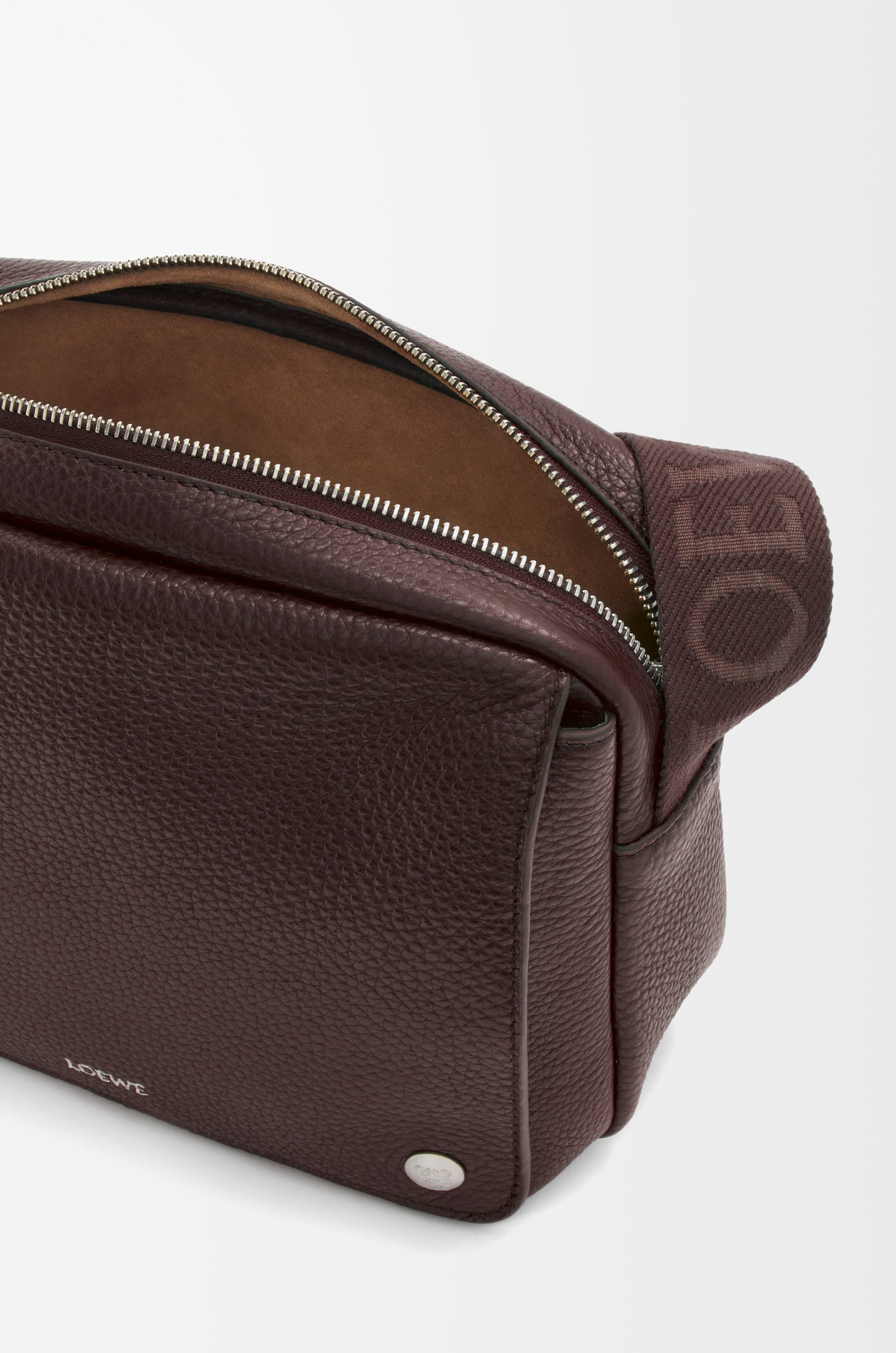 Medium Pebble messenger bag in supple grained calfskin - 3