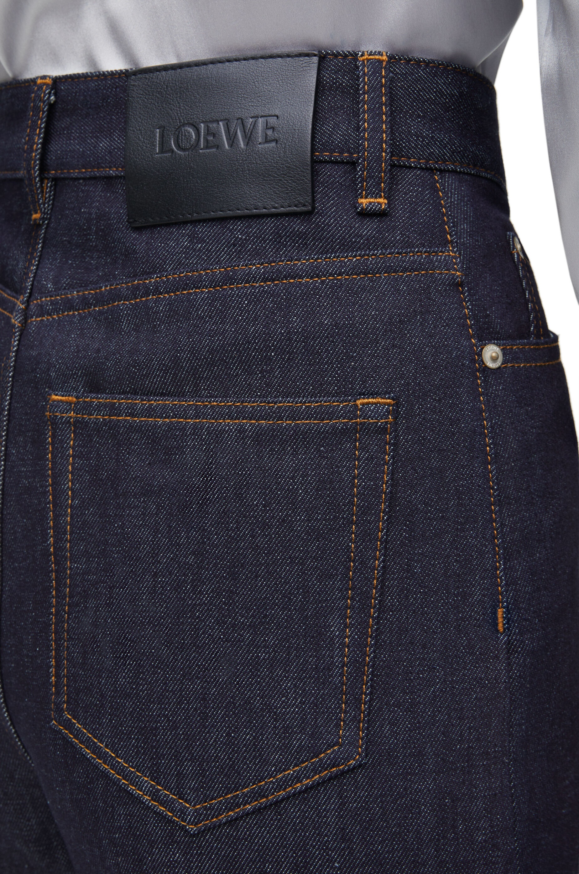 VIP【送料関税込】LOEWE HIGH WAISTED DENIM JEANS Loewe High waisted jeans in denim | REVERSIBLE