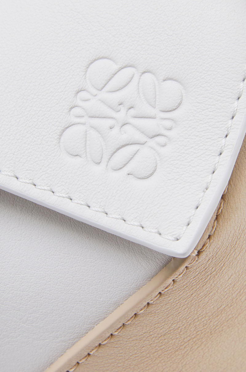 Small Puzzle bag in classic calfskin 10