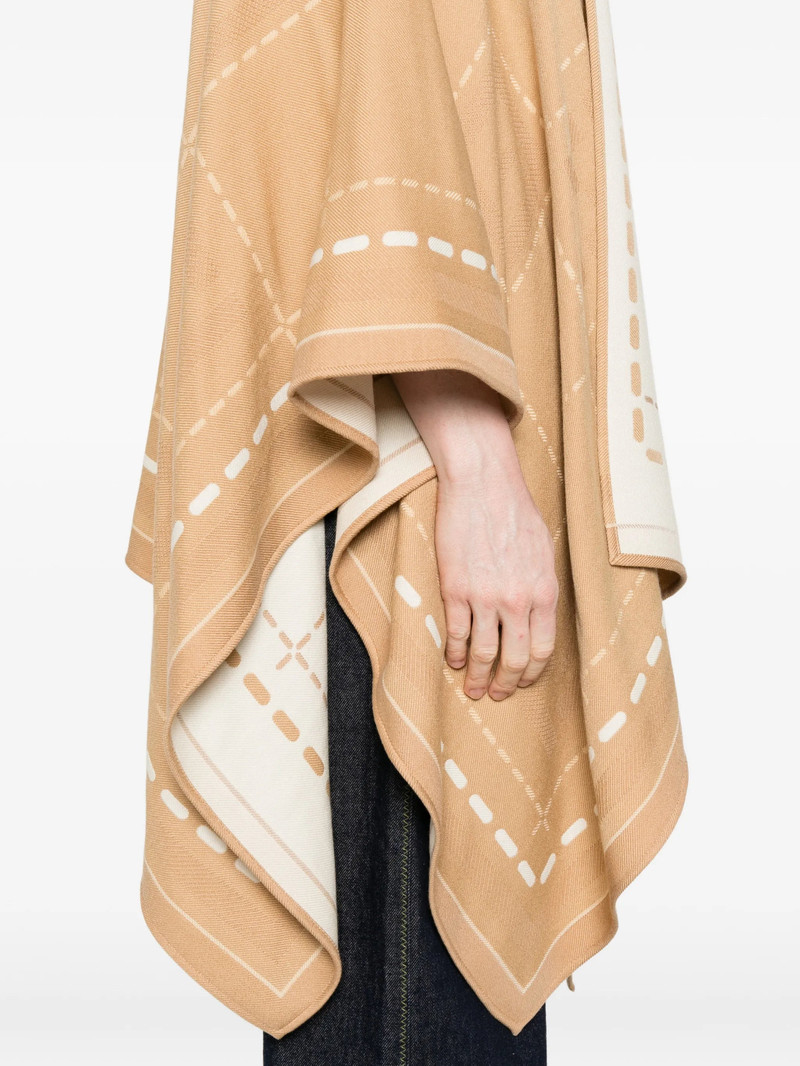 Fendi Patterned Cape 5