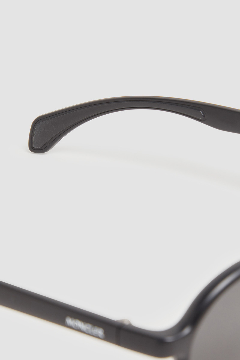 Caprice Oval Sunglasses 7