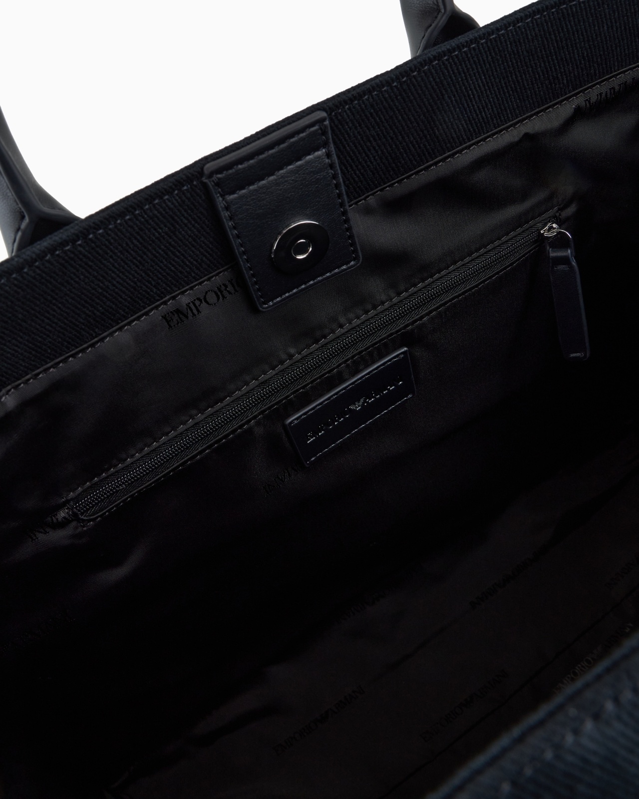 TRAVEL & LUGGAGE - 4
