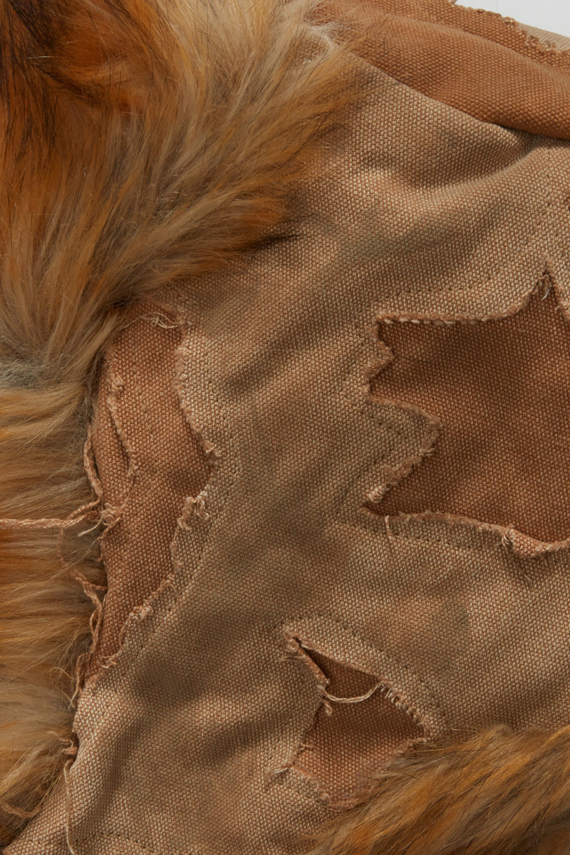 WHO DECIDES WAR KHAKI TRAPPER outlook