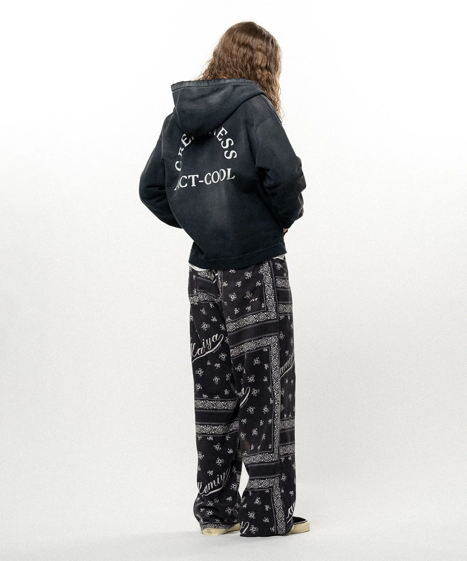 "GREATNESS ACT-COOL" Embroidered Zip-up Hoodie - 1