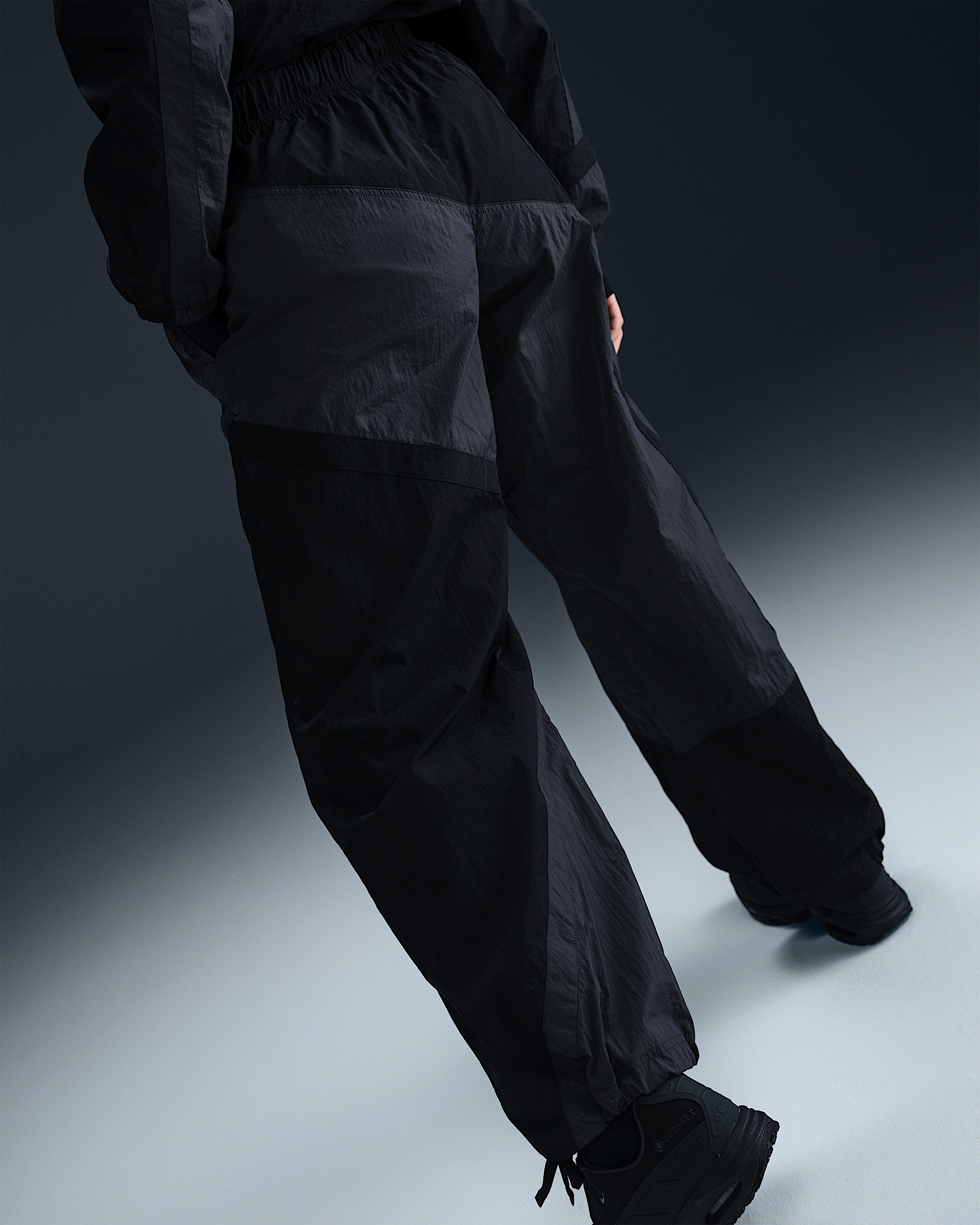 Nike Sportswear Women's Mid-Rise Loose Woven Open-Hem Pants - 3