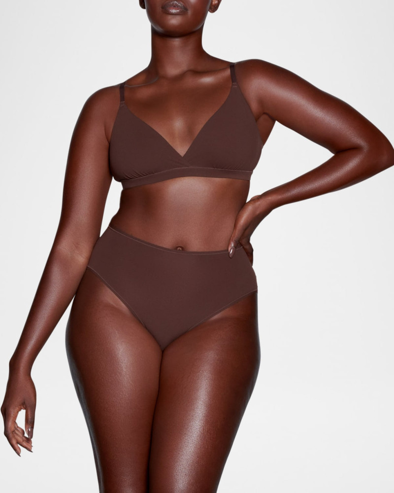 SKIMS Fits Everybody Crossover Bralette outlook