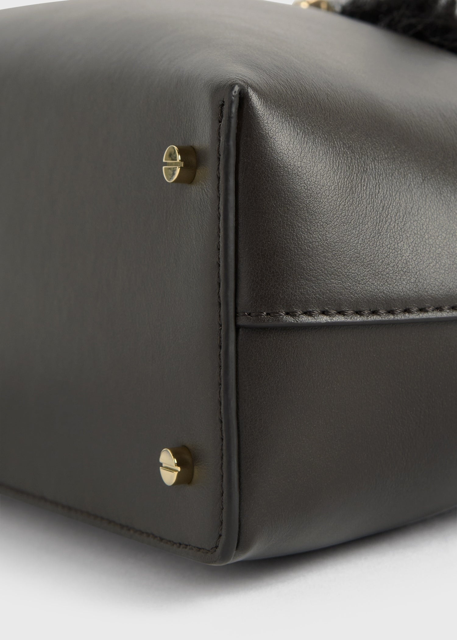 Shearling T-Lock clutch bark - 7