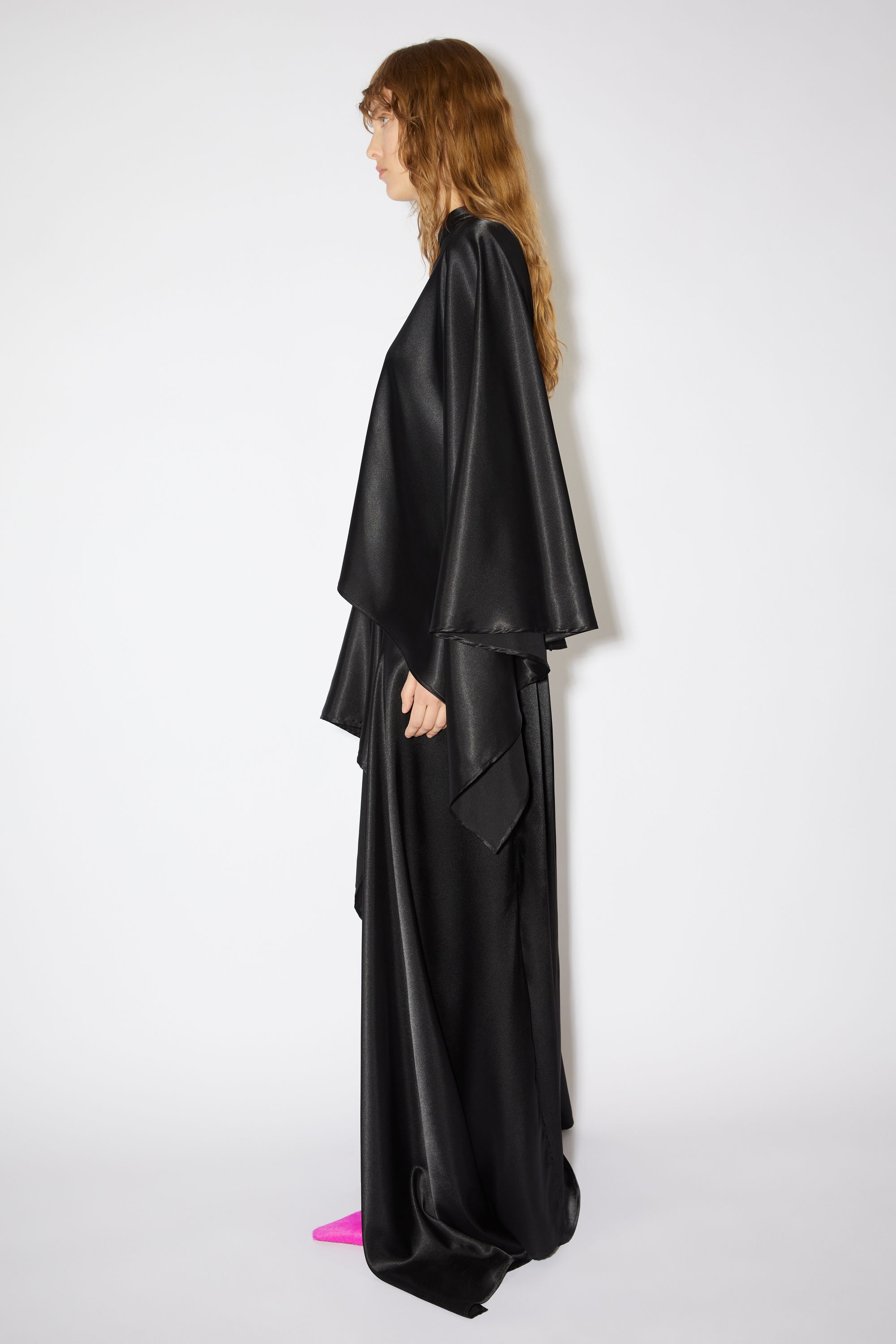 Asymmetric satin dress - Black - 4