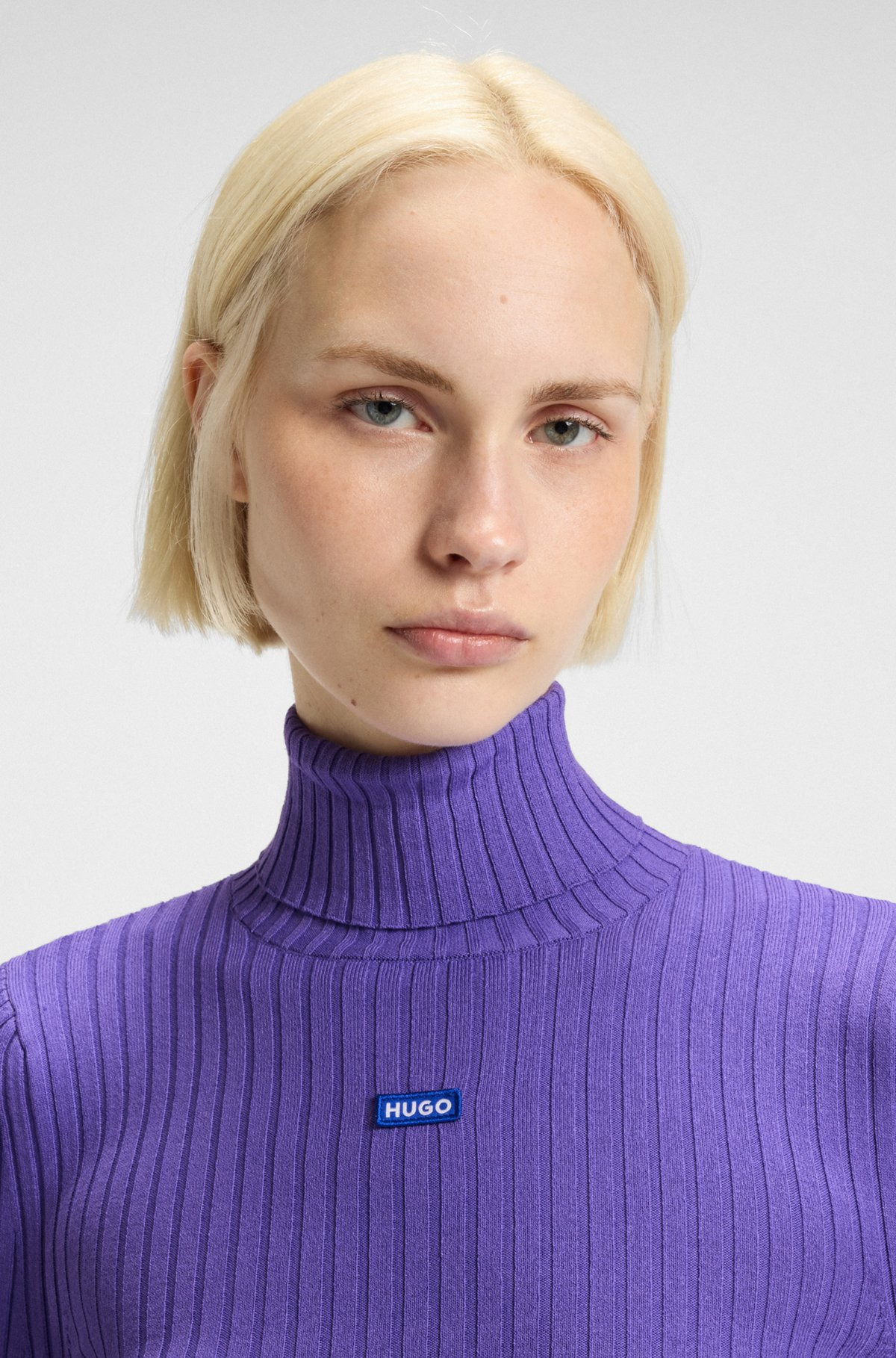 LOGO-BADGE RIB-KNIT SWEATER WITH ASYMMETRIC HEM - 5