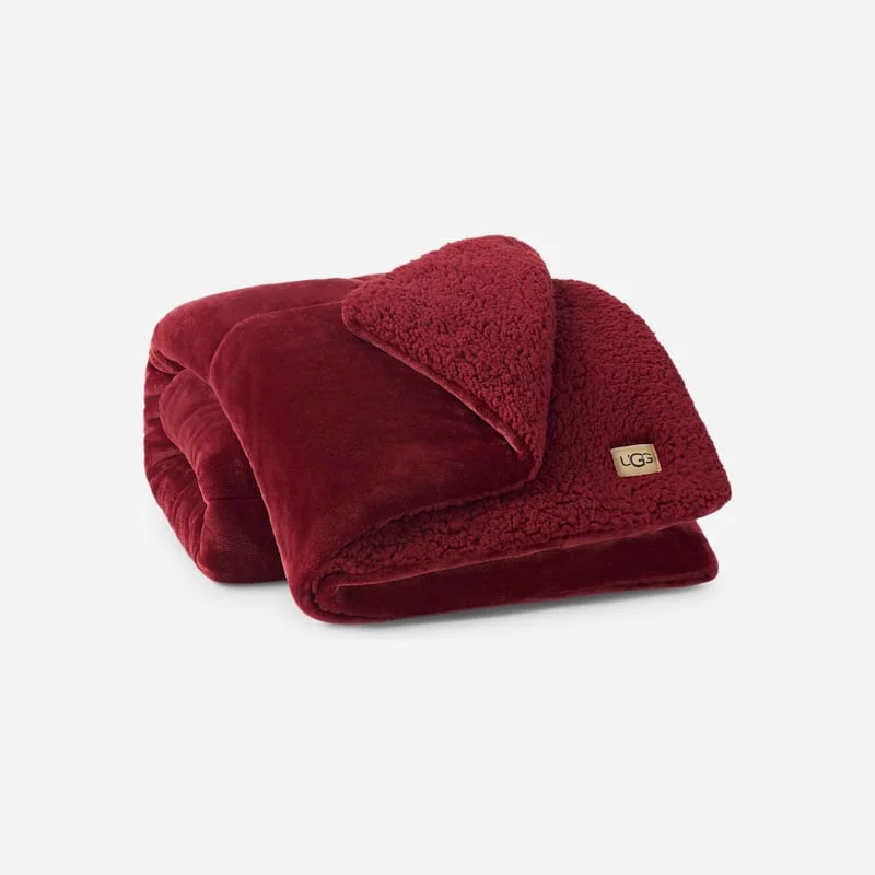 ® Avery Throw 50" x 70" Polyester Blankets in Coffee Berry - 1