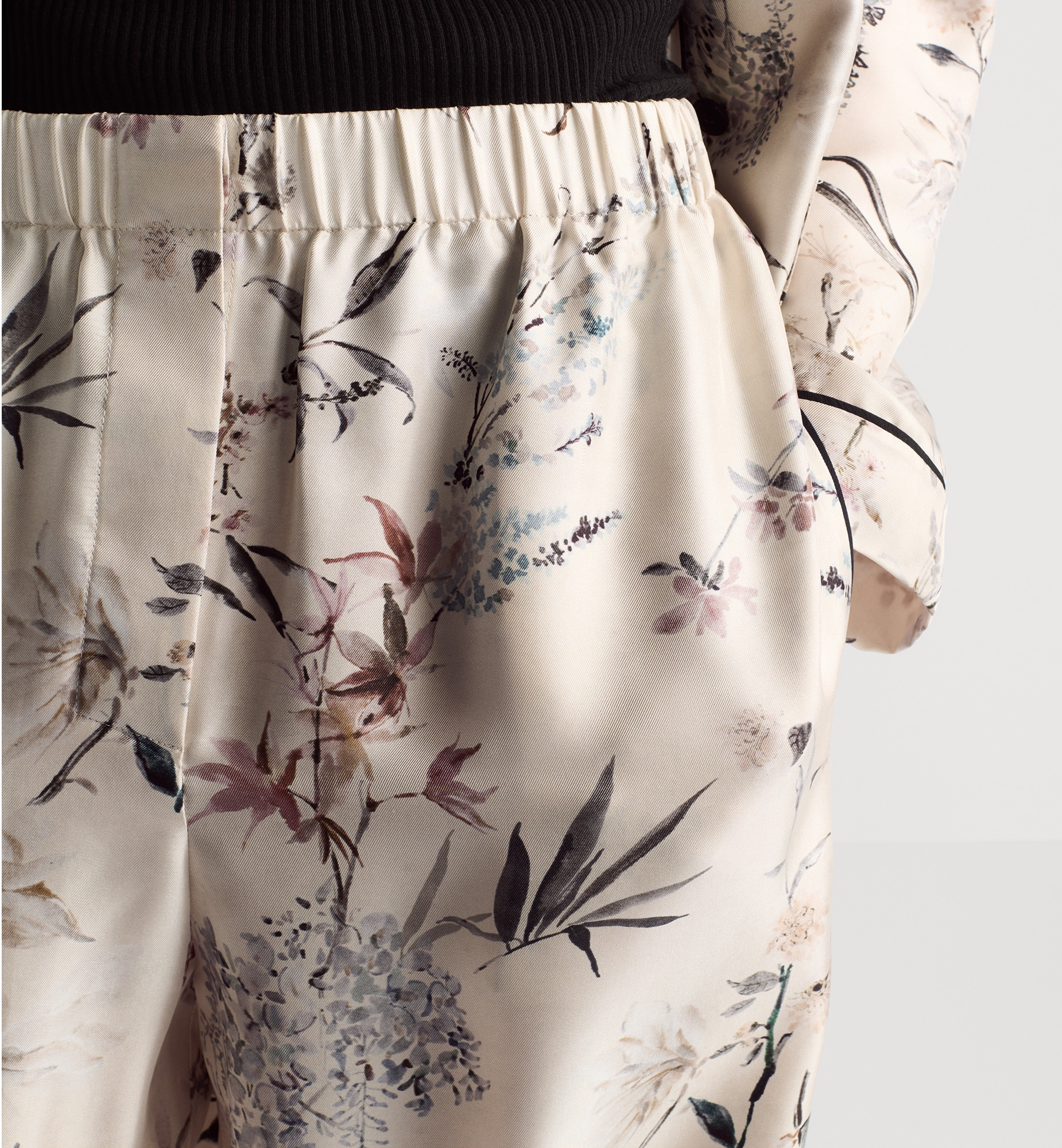 Pants - 4